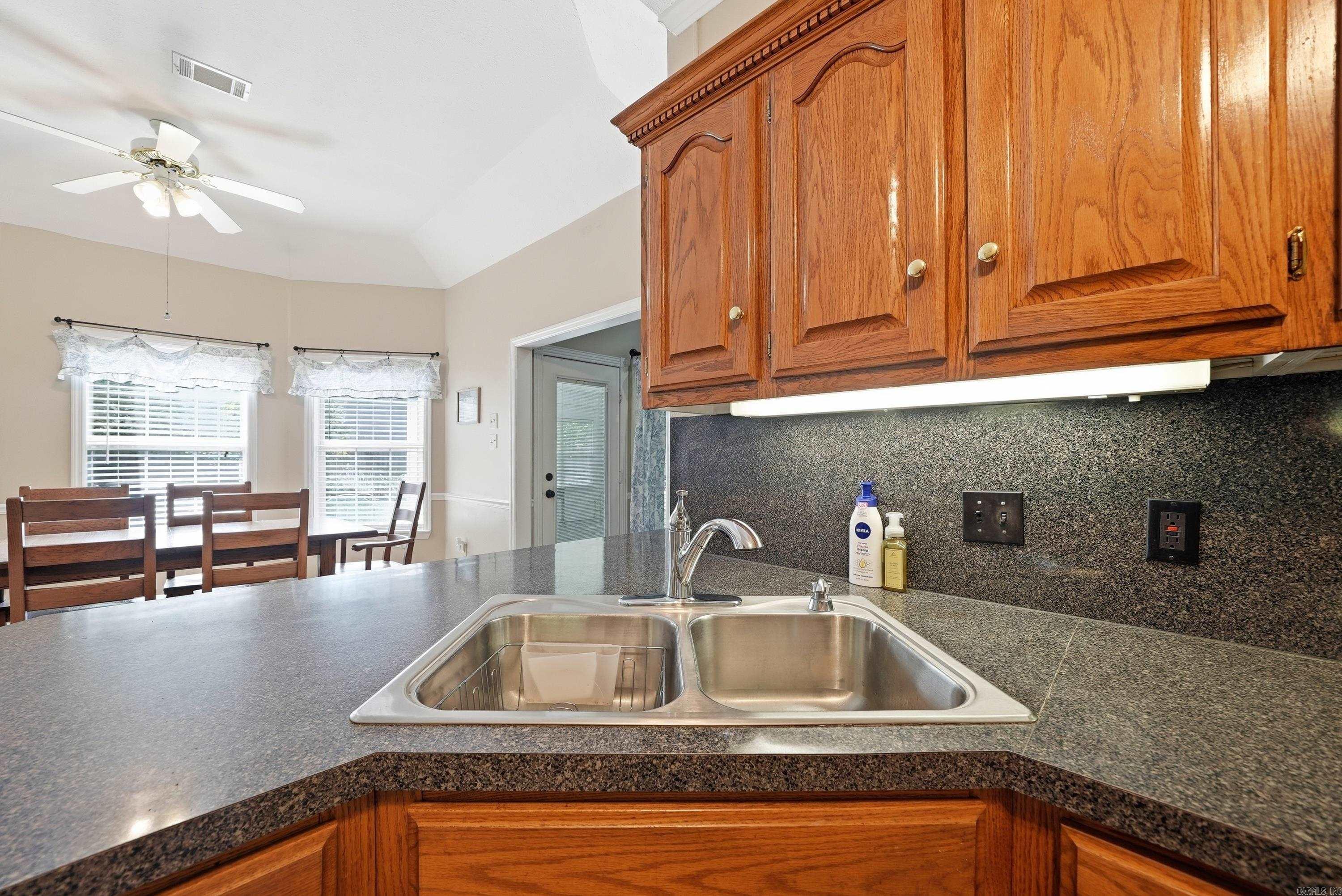 2415 Tj Drive Property Photo 10