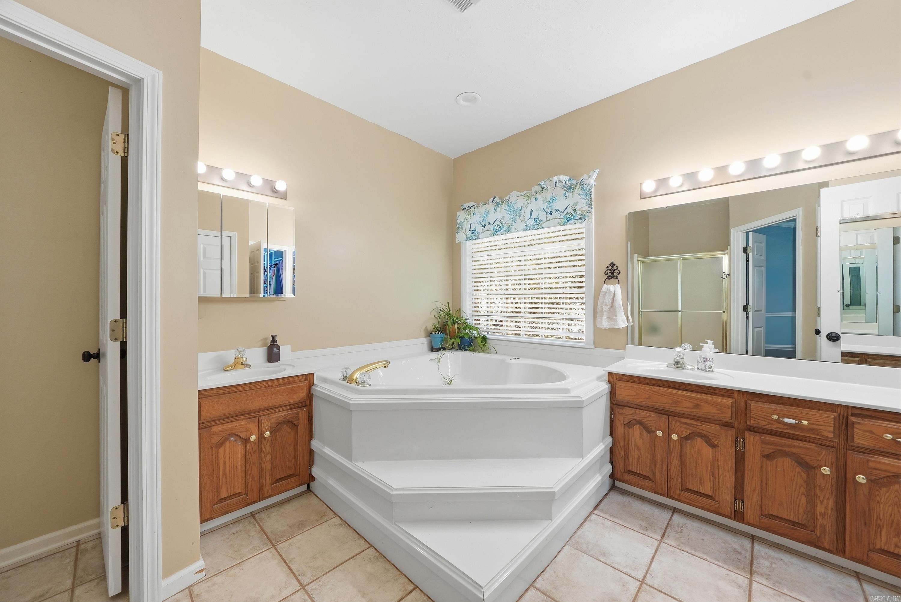 2415 Tj Drive Property Photo 14
