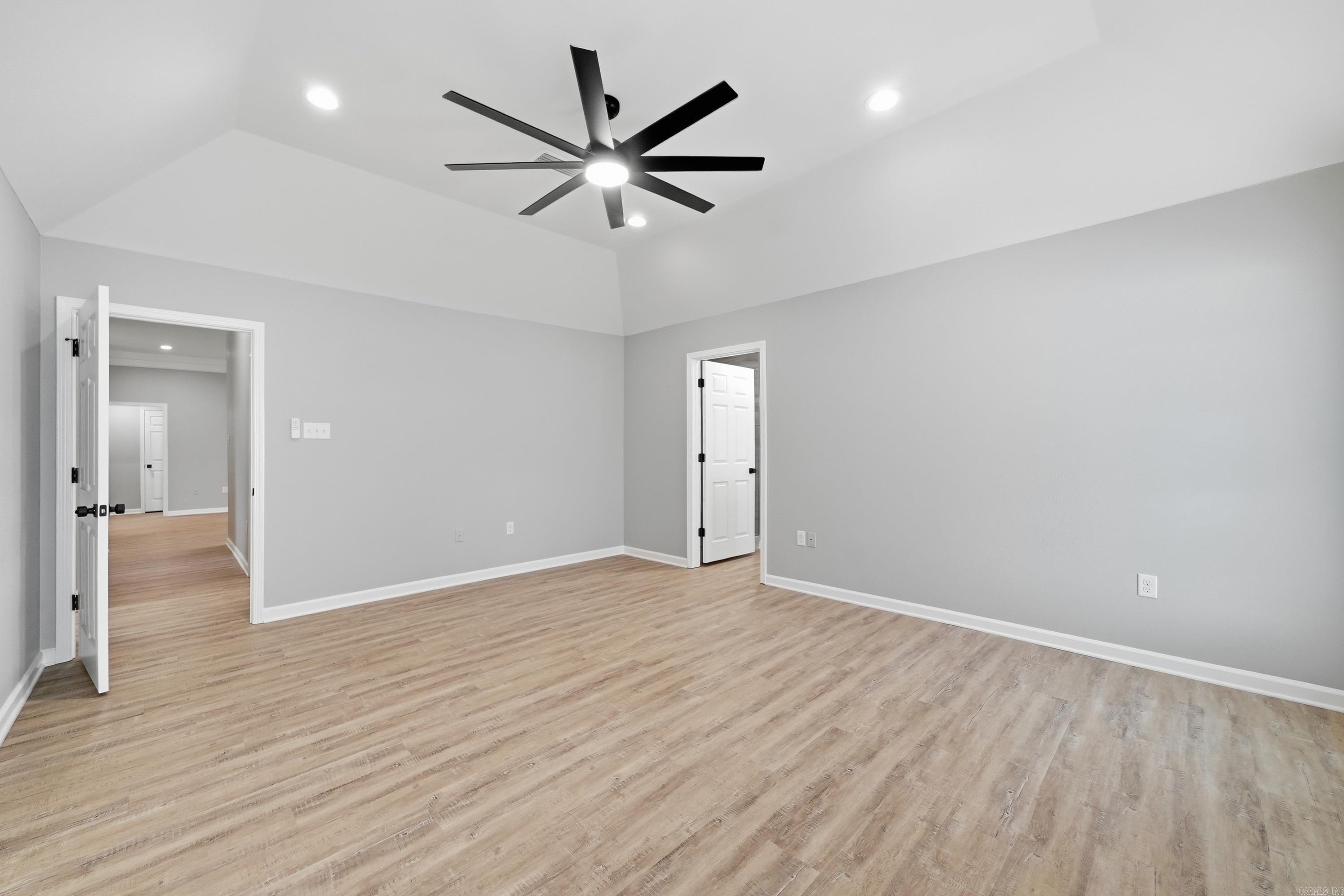 1015 Summerwood Drive Property Photo 24