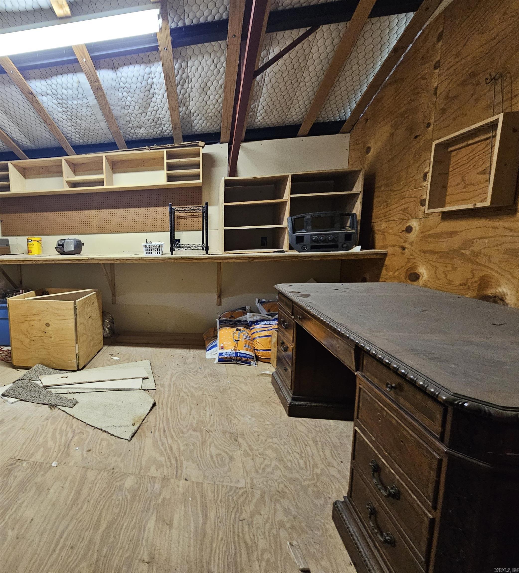 826 Hwy 225 Property Photo 13
