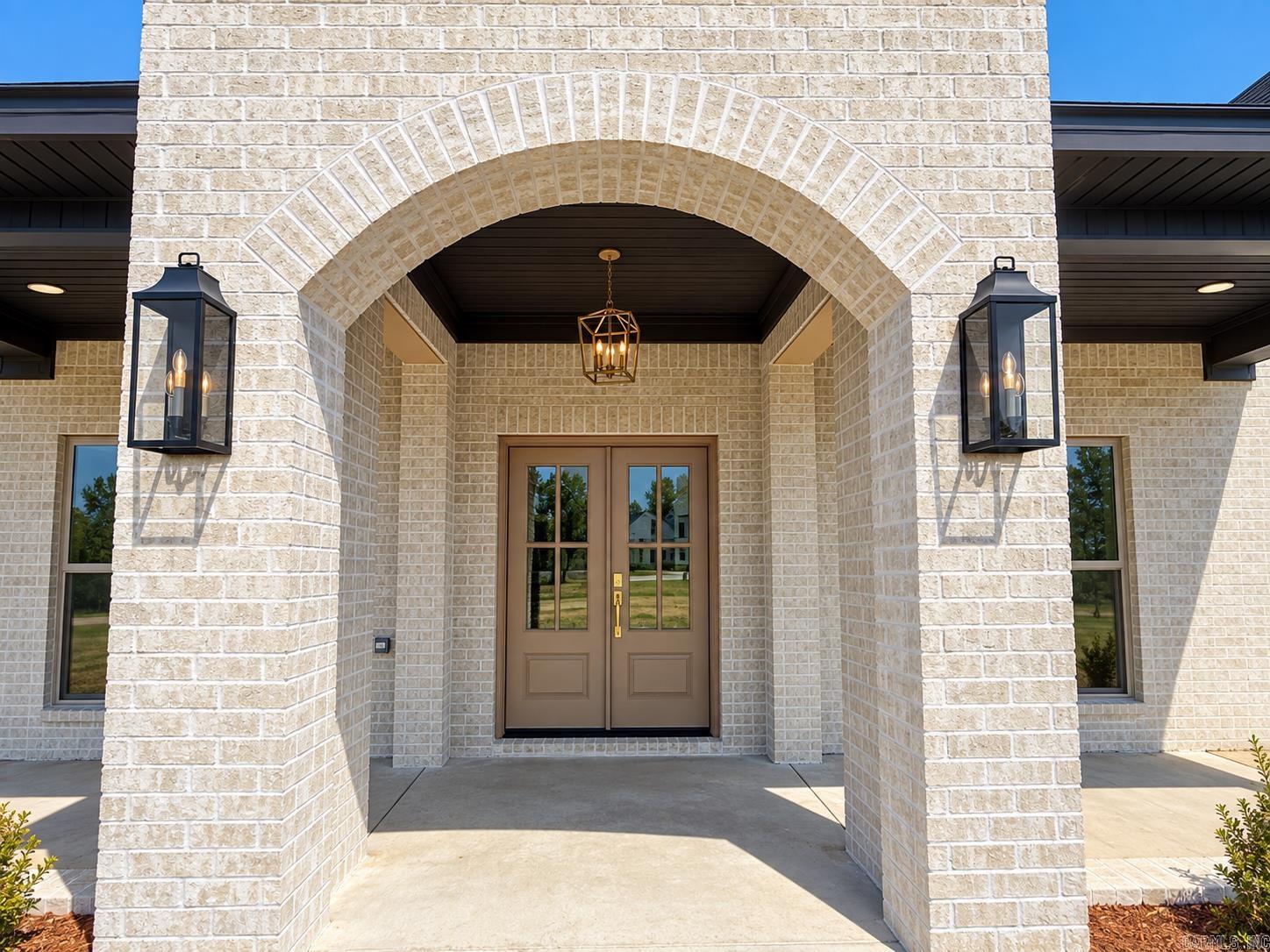 20 Crescent Cove Property Photo 2