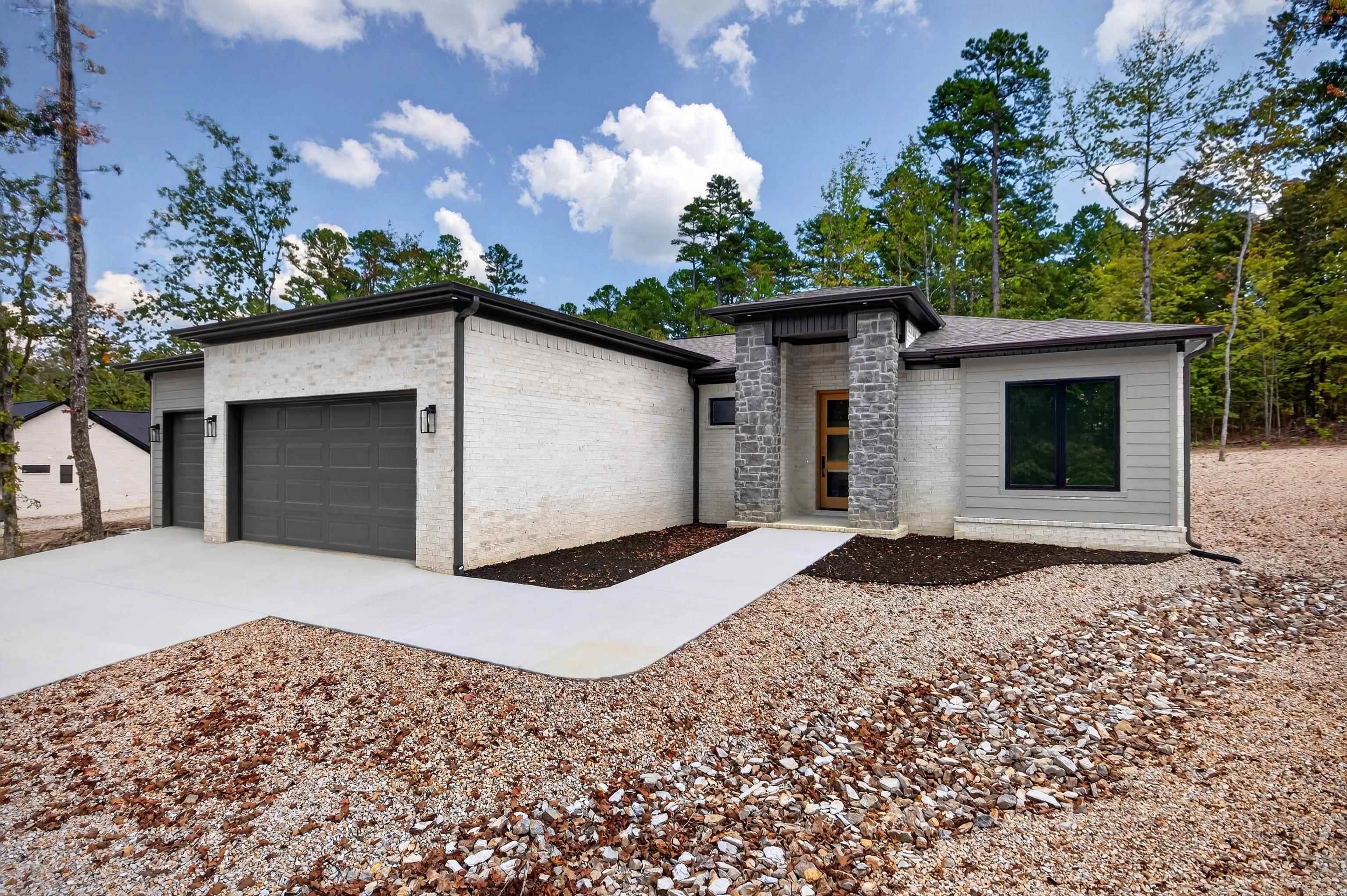 40 Estrella Way Property Photo 3