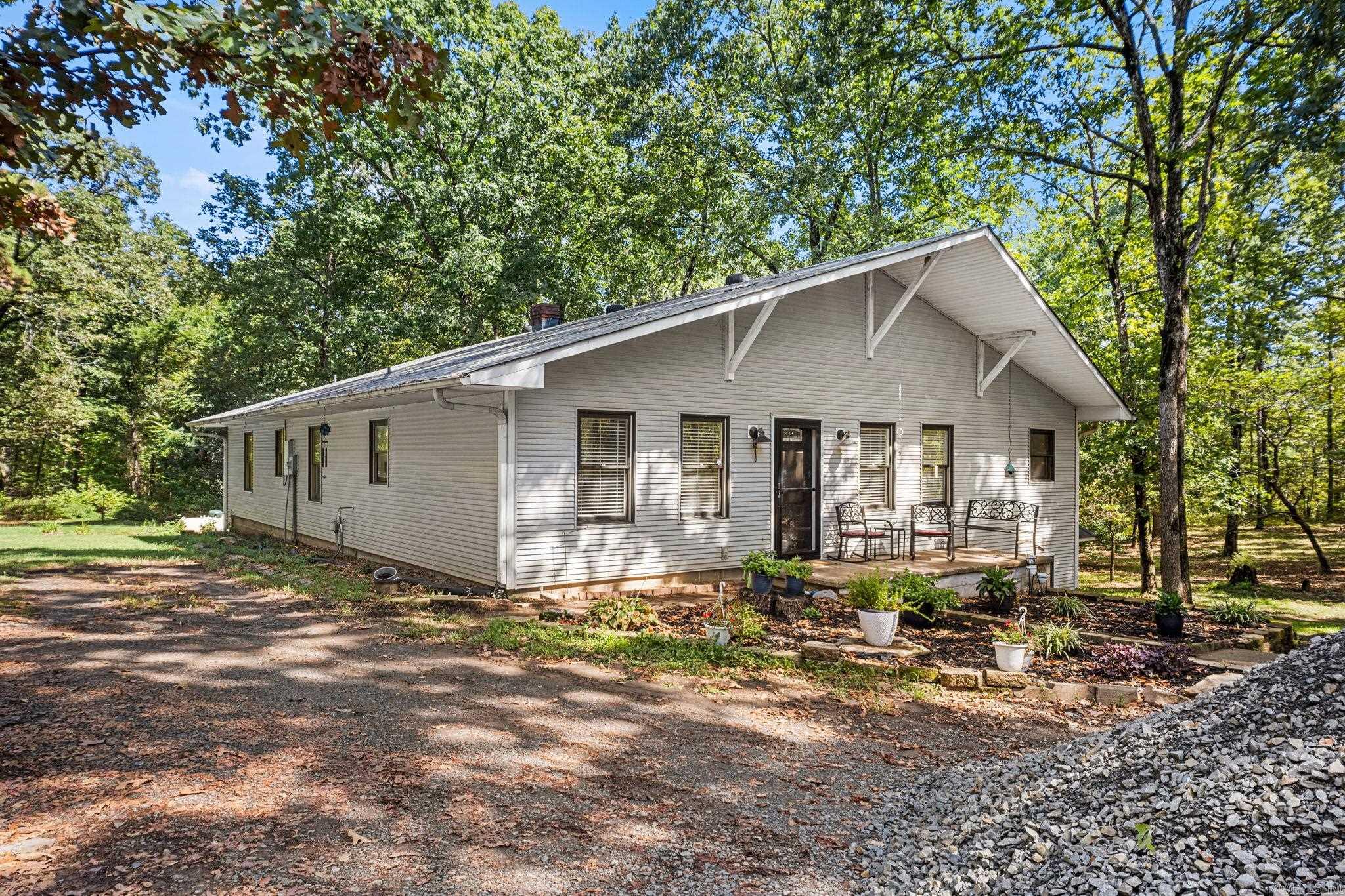 37211 Hwy 300 Property Photo 4
