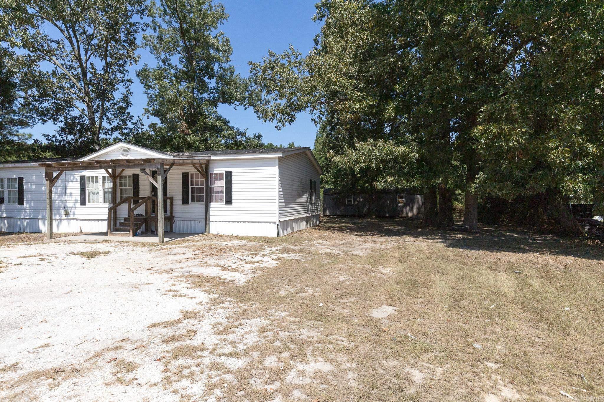 1404 Little Creek Cutoff Property Photo 2