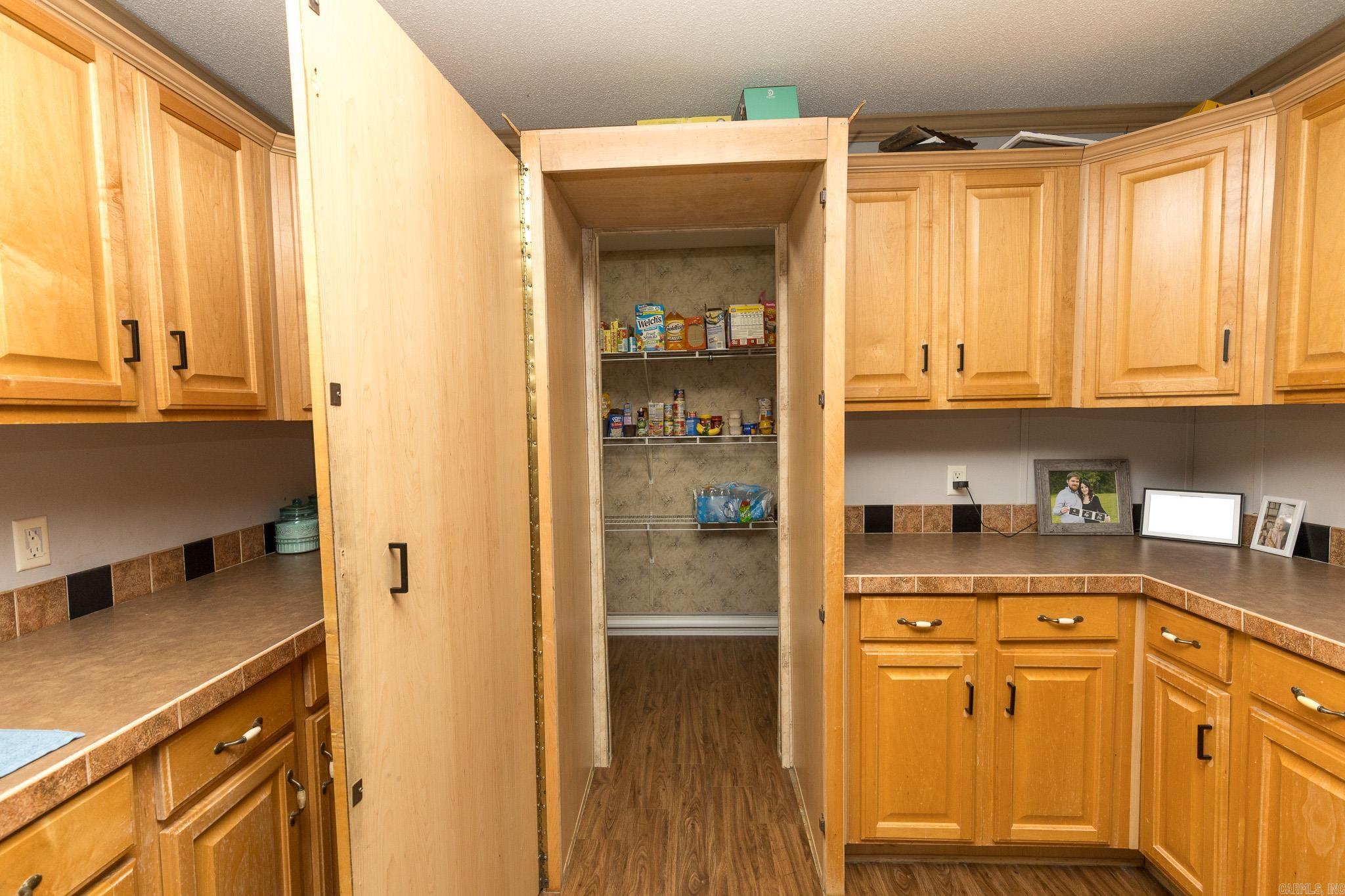 1404 Little Creek Cutoff Property Photo 8