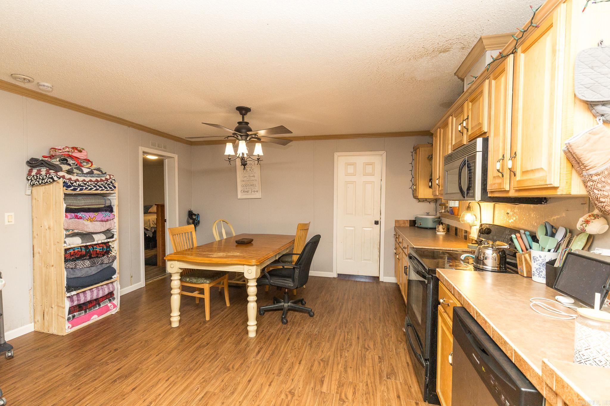 1404 Little Creek Cutoff Property Photo 9