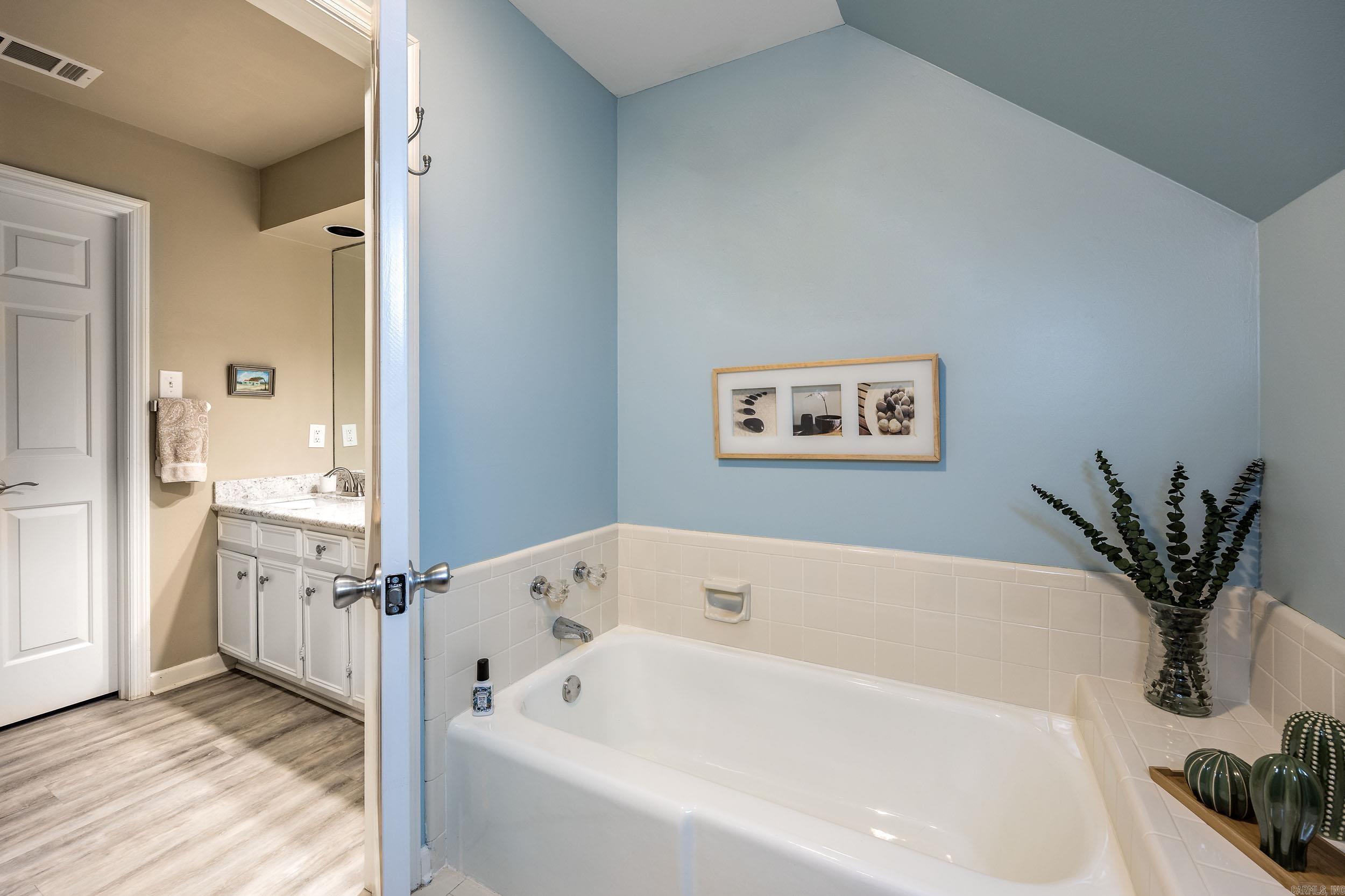 4 Windsor Court Property Photo 39