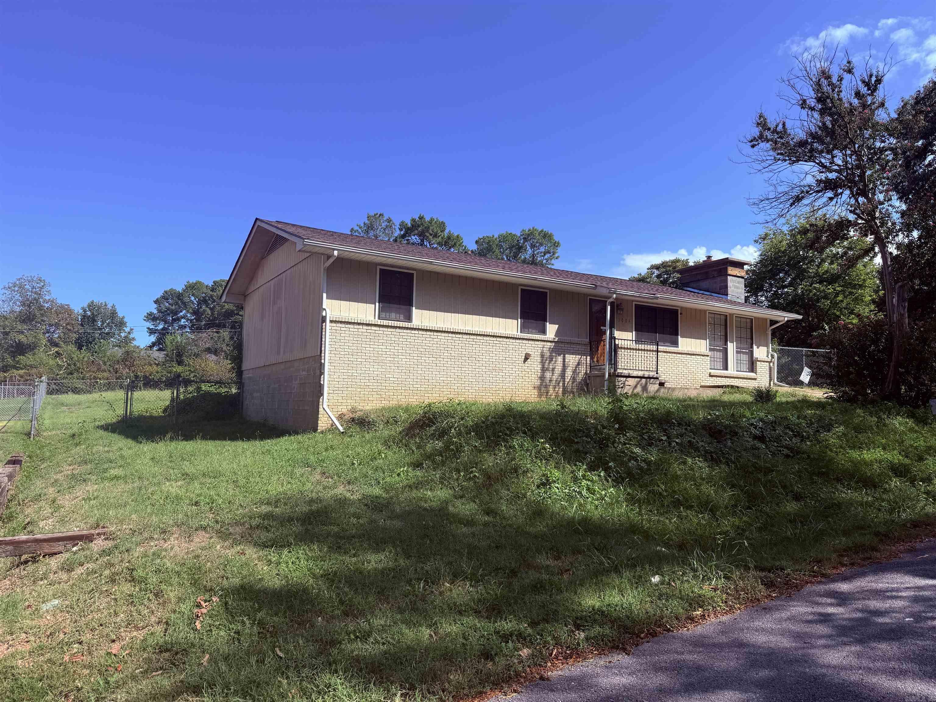 3004 Cedar Park Street Property Photo 3