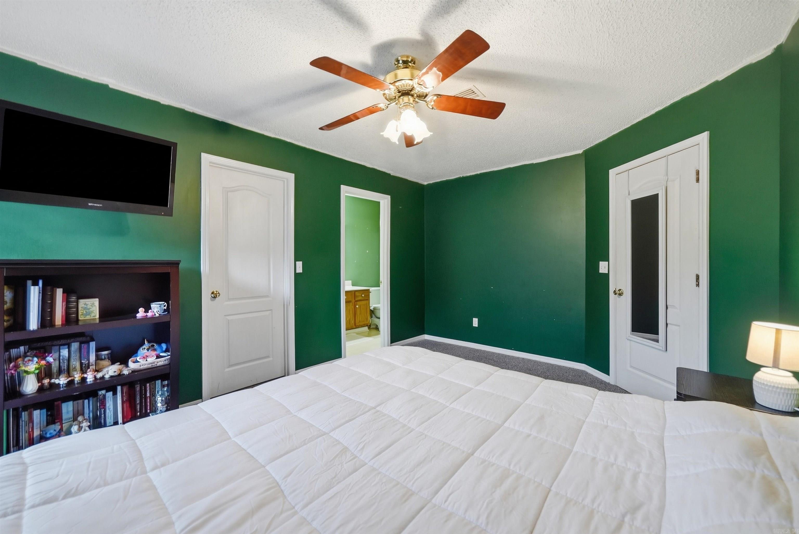 2420 Morse Property Photo 32