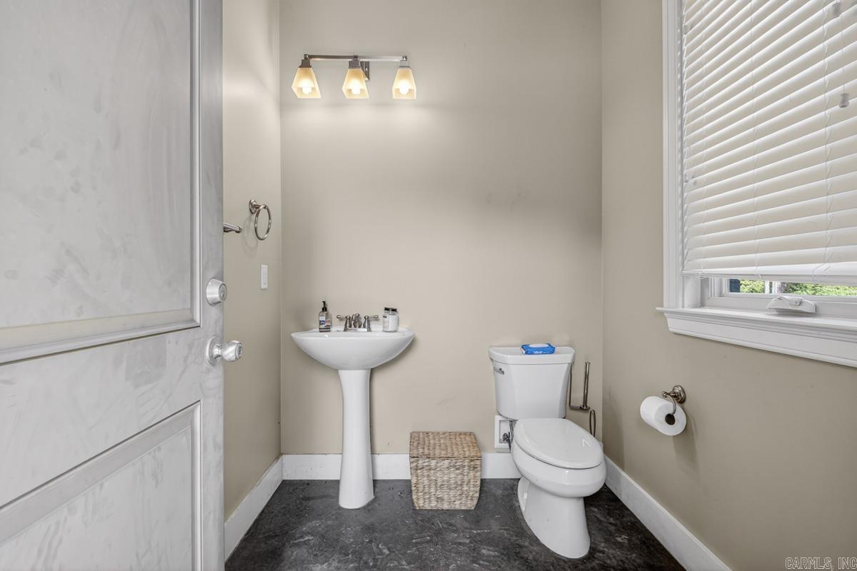 8414 Keystone Cove Property Photo 33