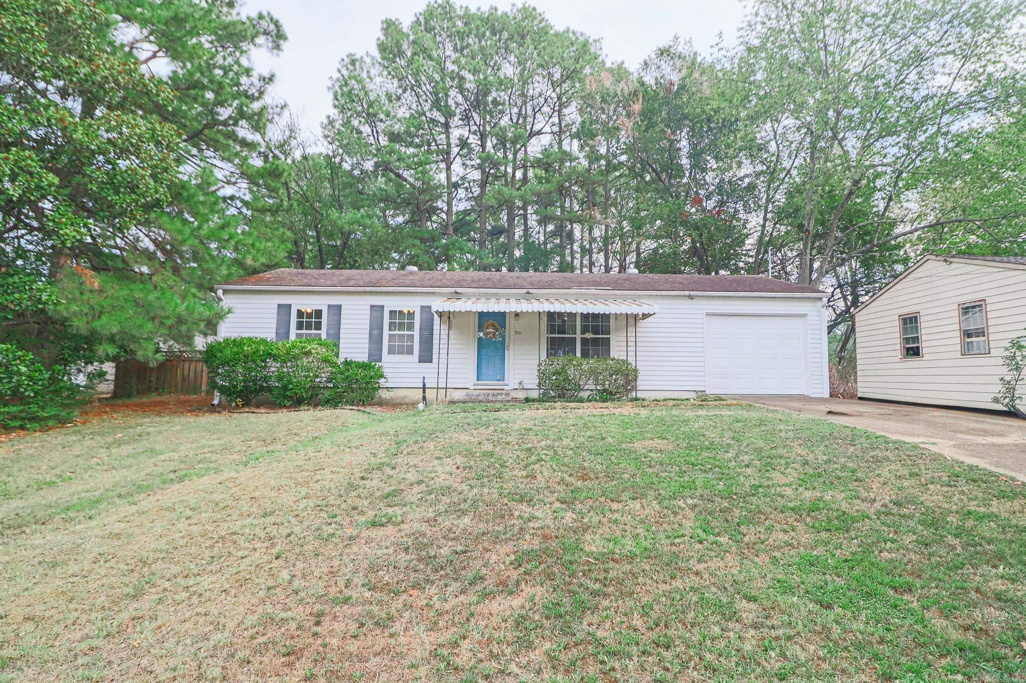 901 Wesley Court Property Photo 4