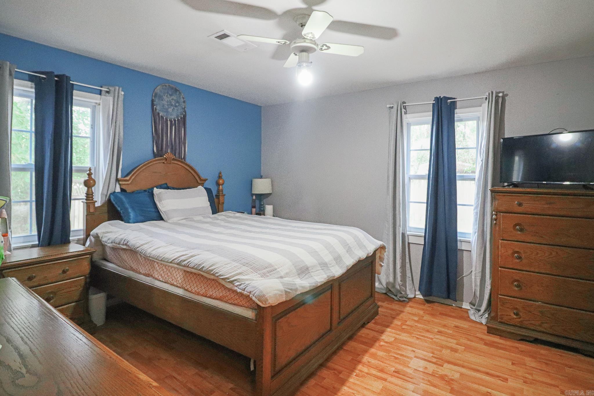 901 Wesley Court Property Photo 17