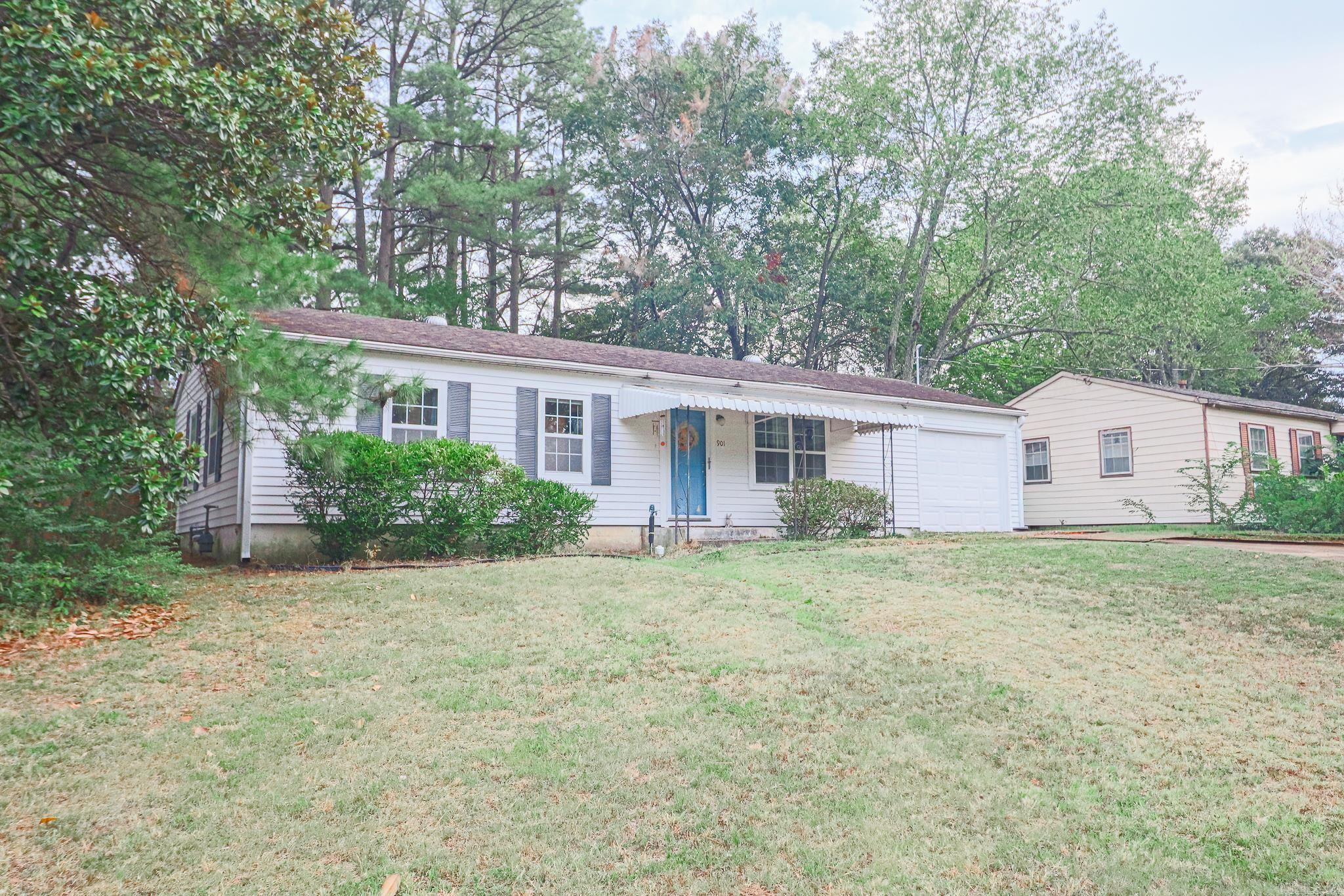901 Wesley Court Property Photo 24
