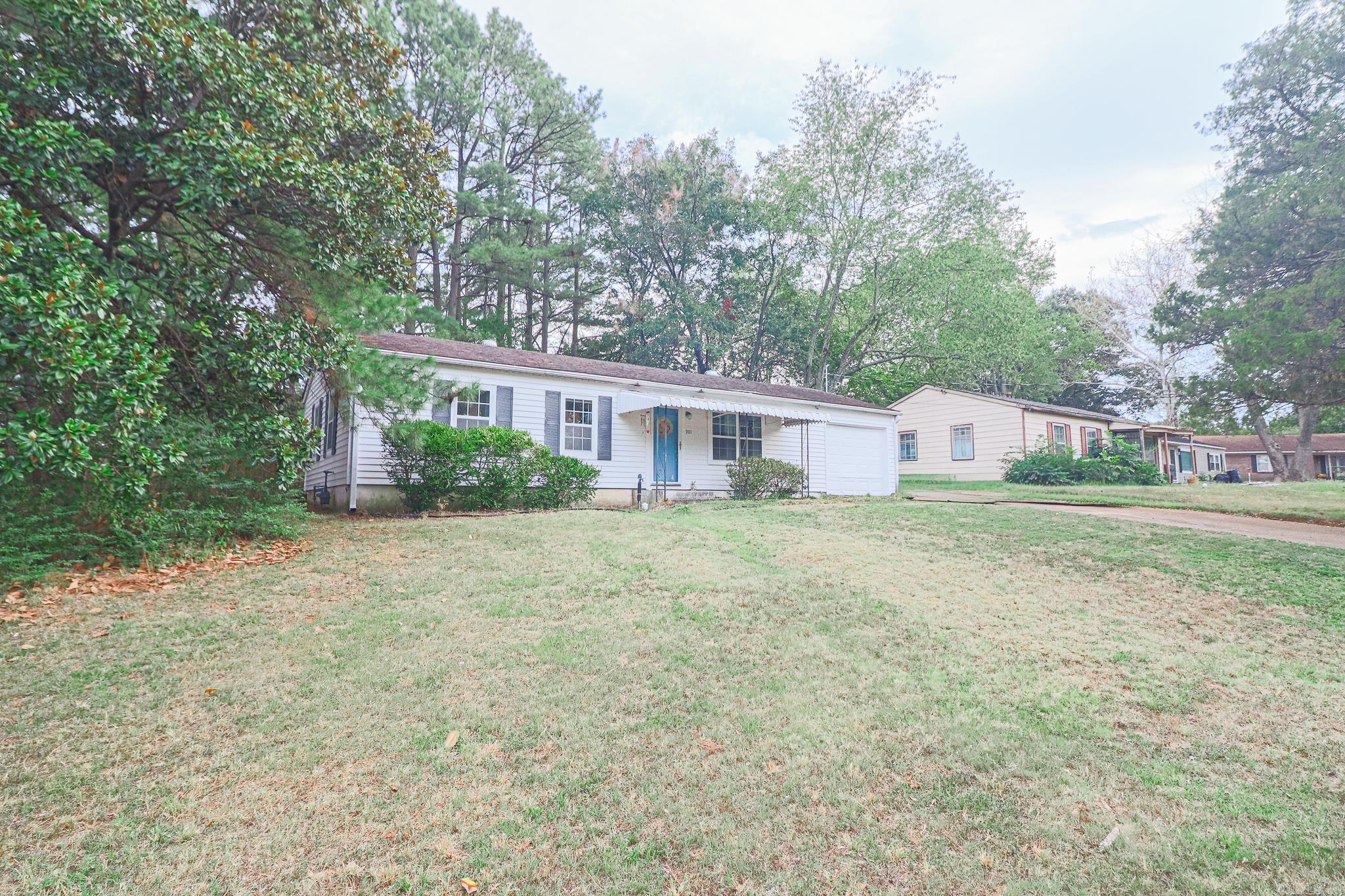 901 Wesley Court Property Photo 25