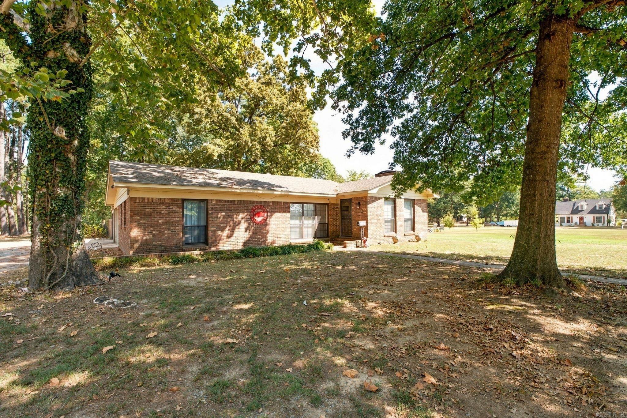 406 W Spruce Property Photo 2
