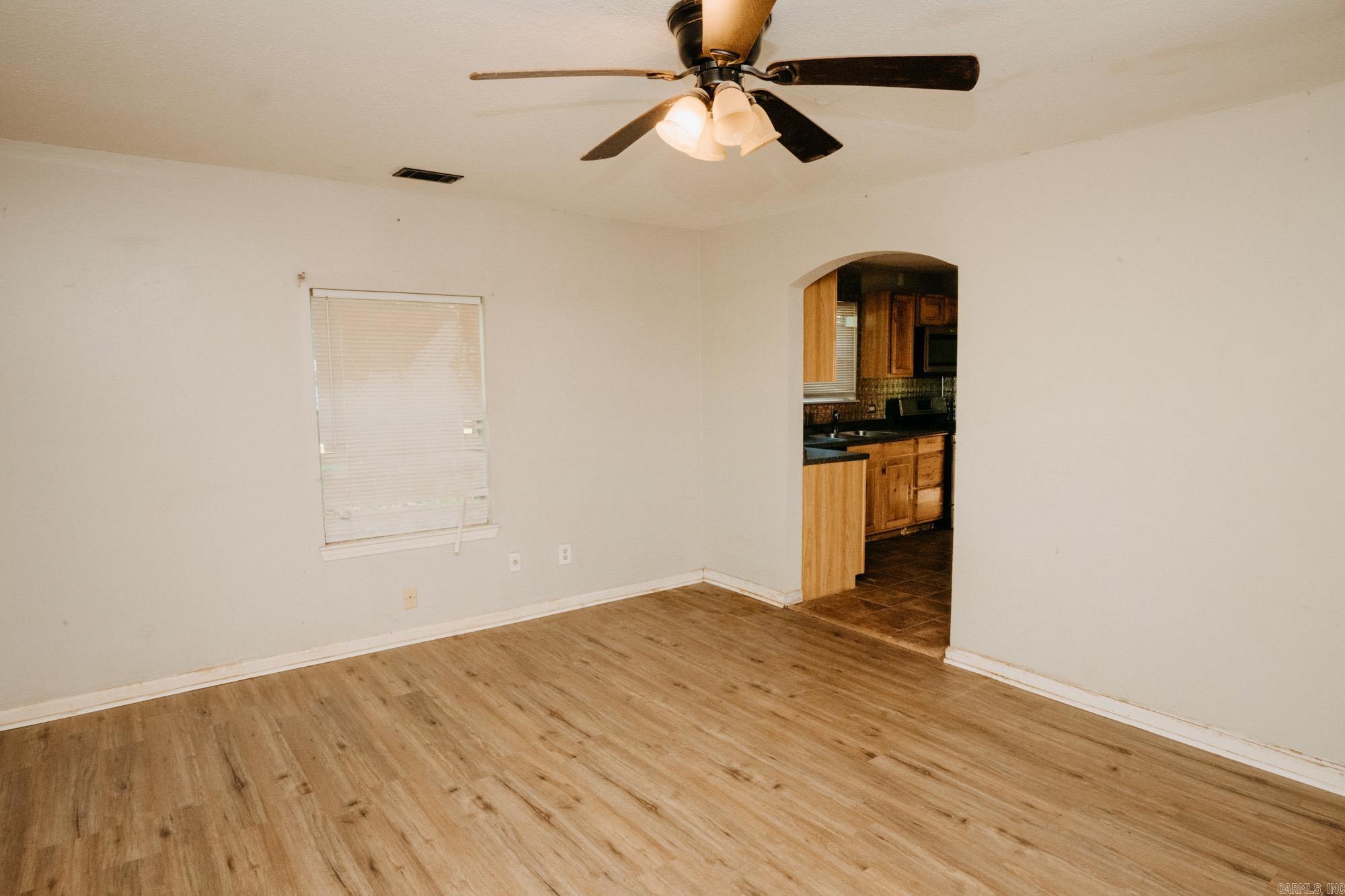 24623 N Sardis Road Property Photo 8