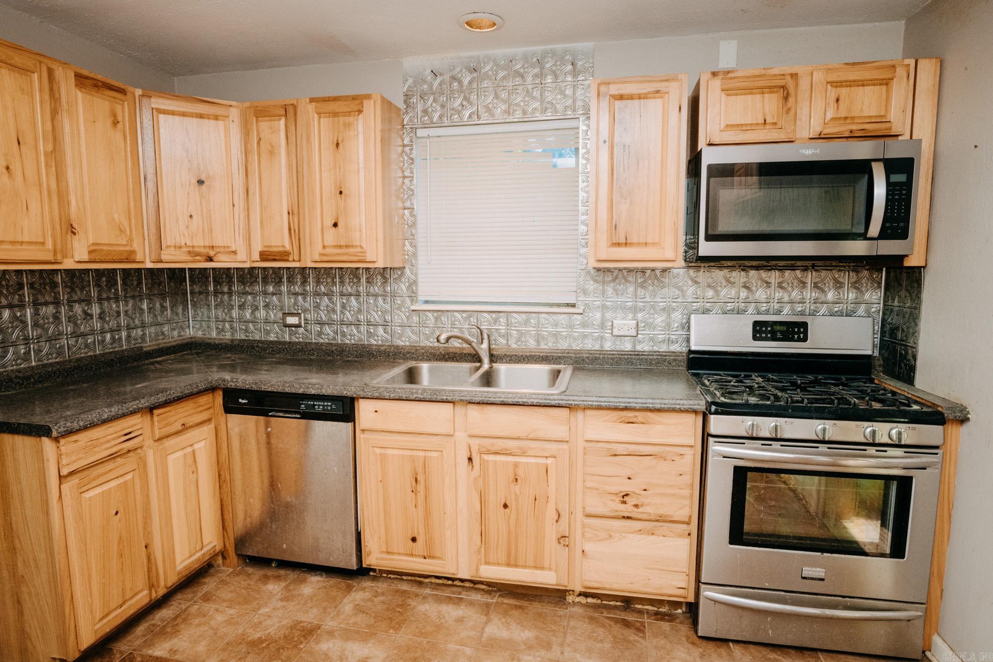 24623 N Sardis Road Property Photo 13