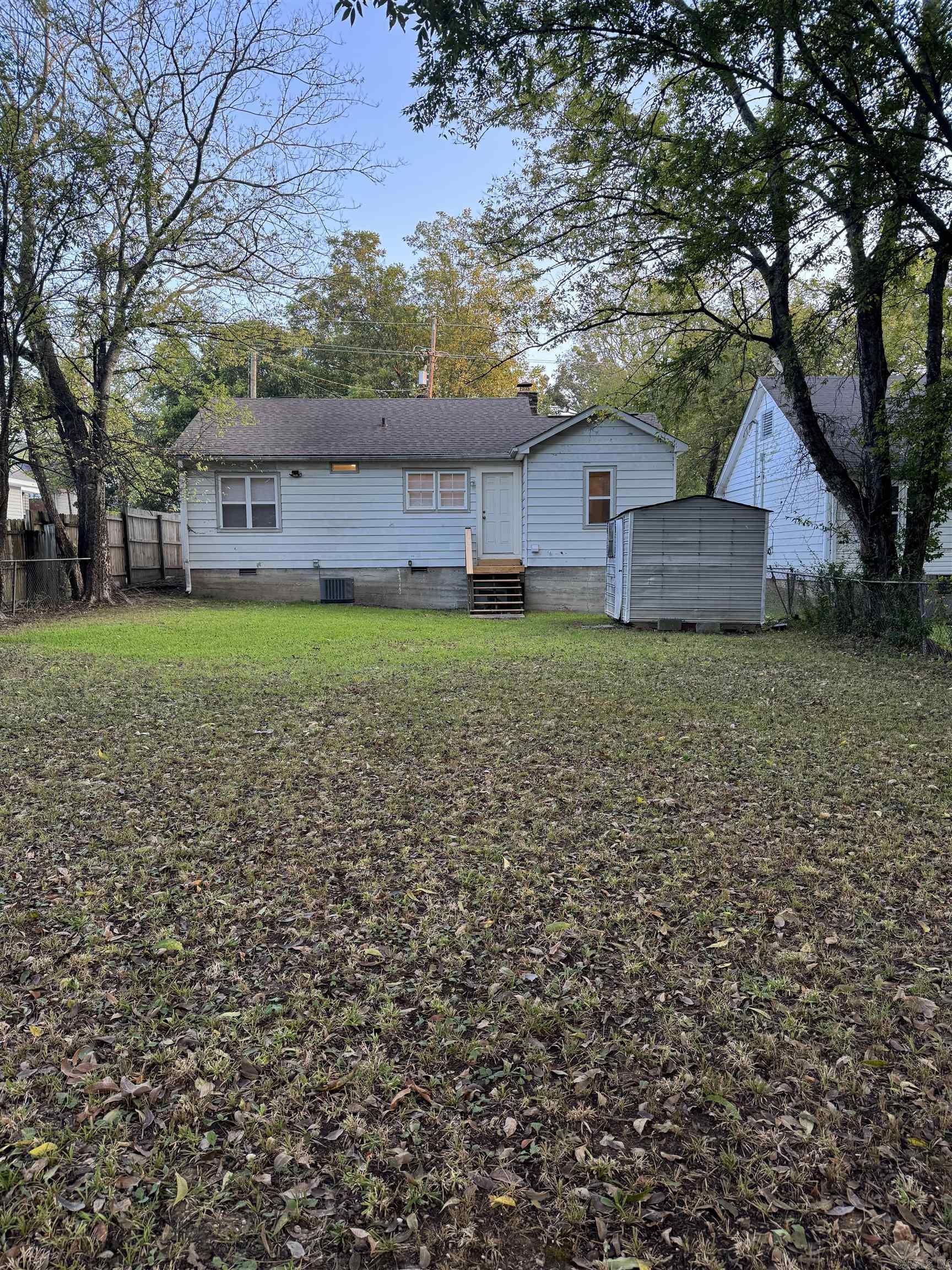 1607 St Louis Property Photo 2