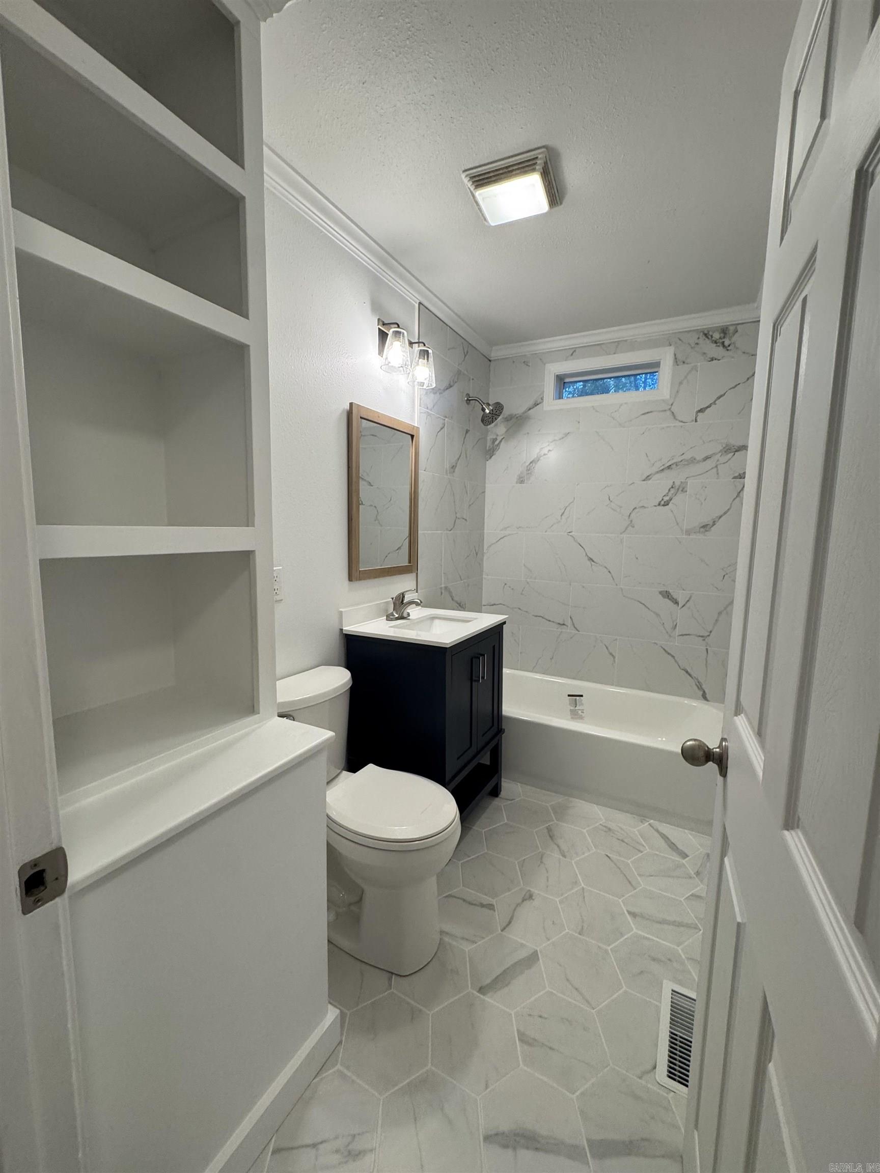 1607 St Louis Property Photo 6