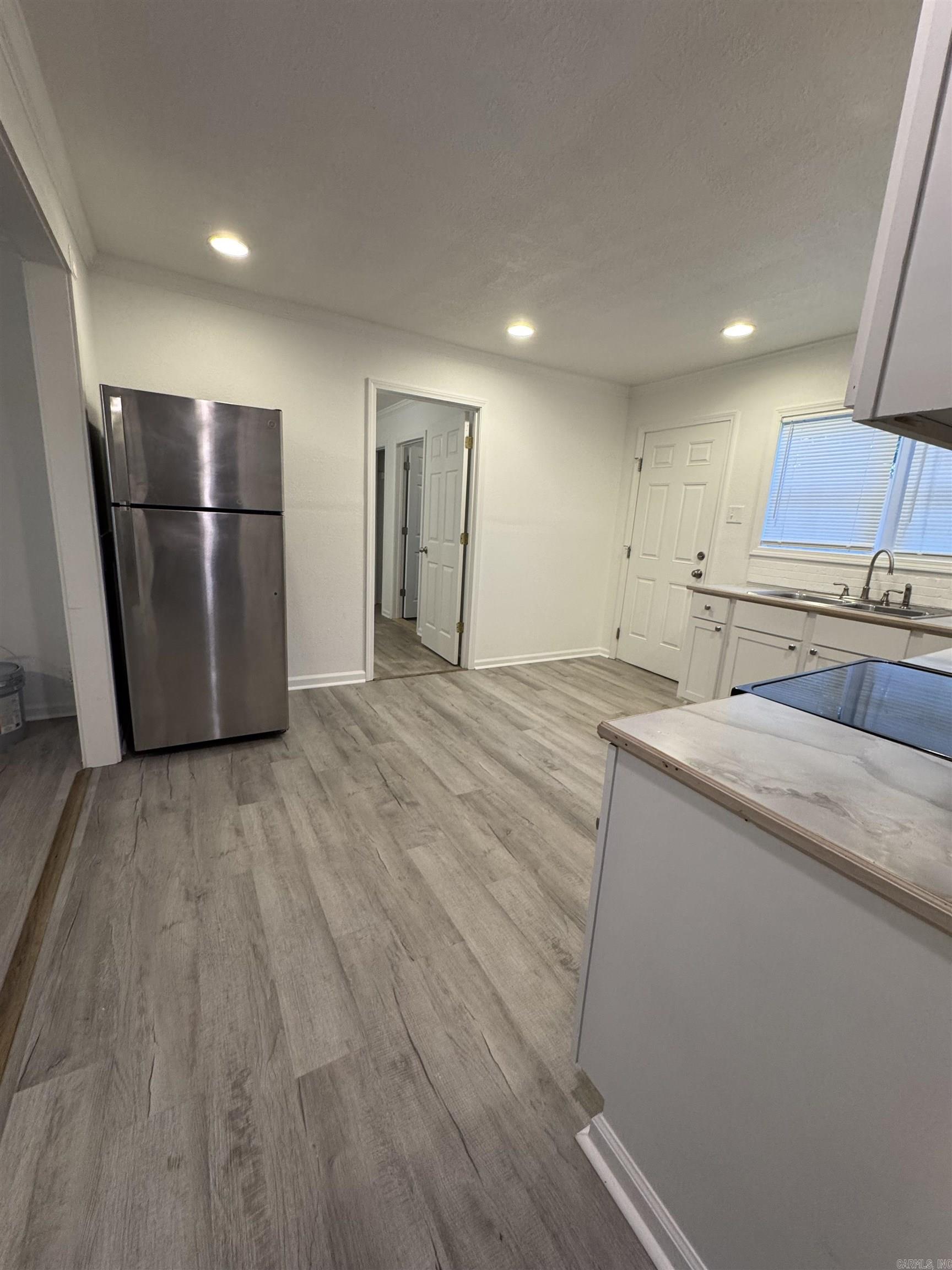 1607 St Louis Property Photo 14