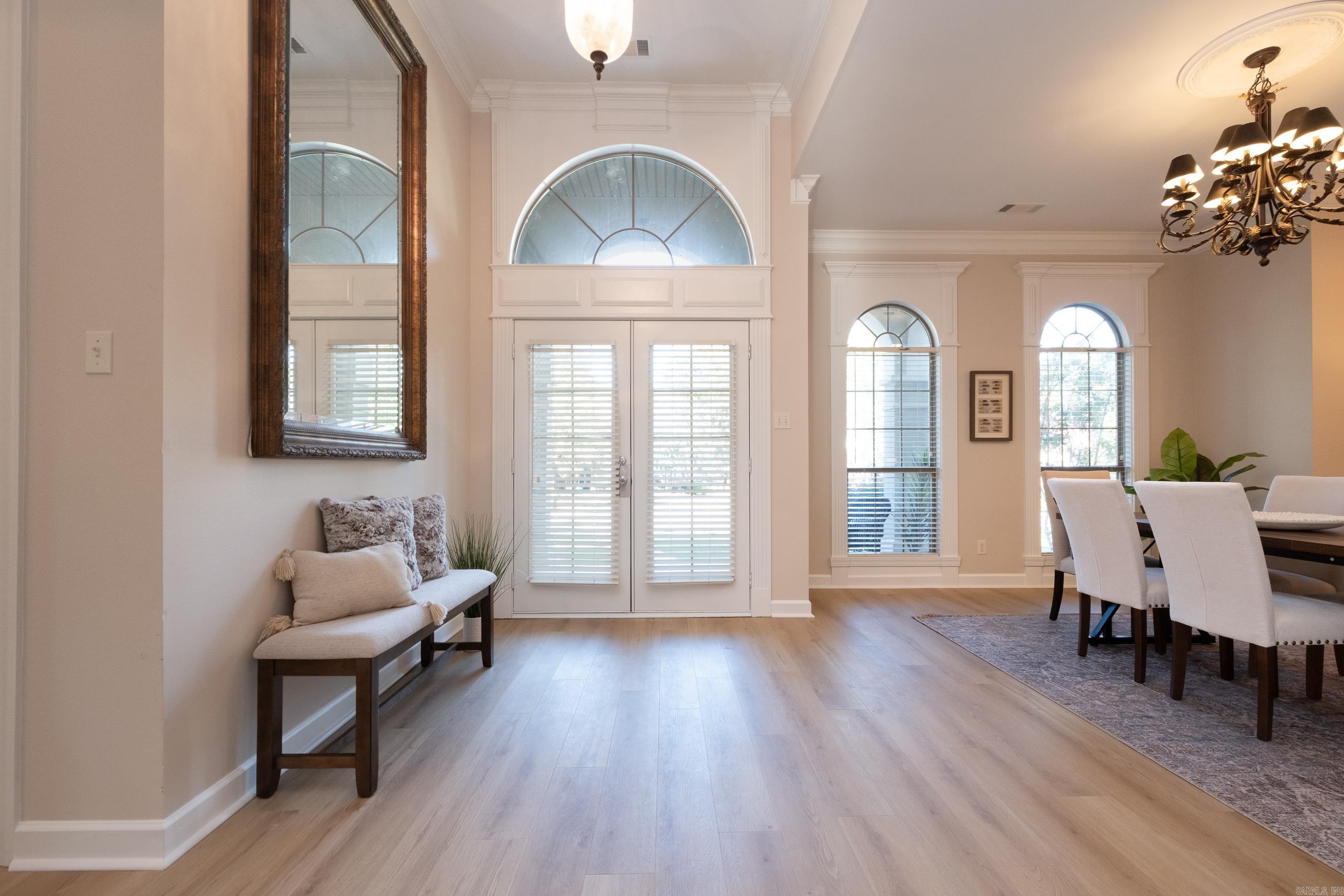 49 Laval Circle Property Photo 3