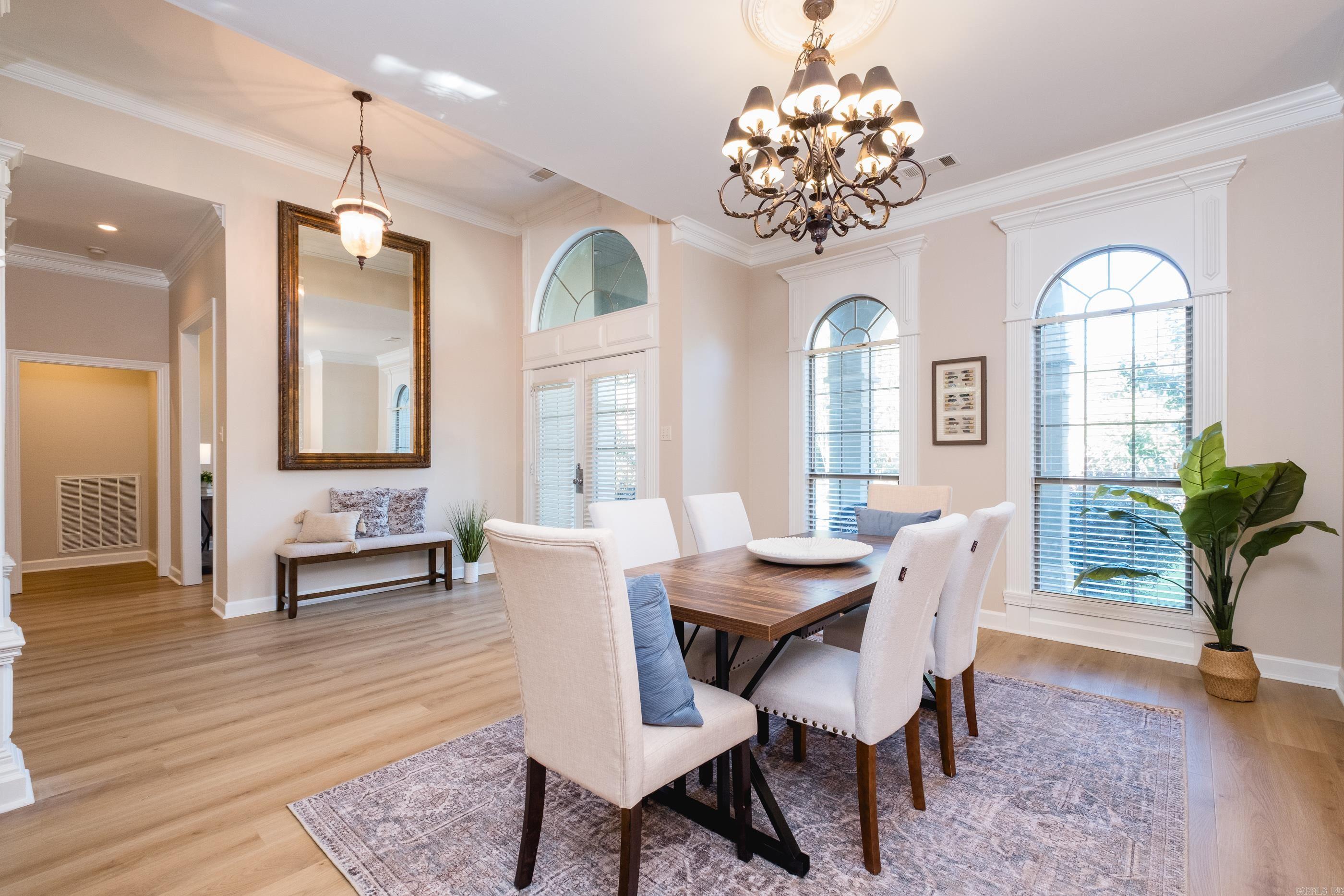 49 Laval Circle Property Photo 6