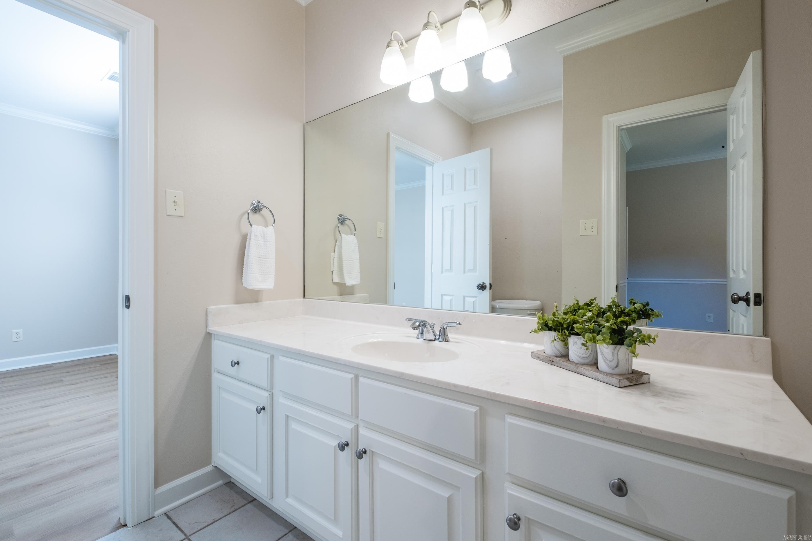 49 Laval Circle Property Photo 34