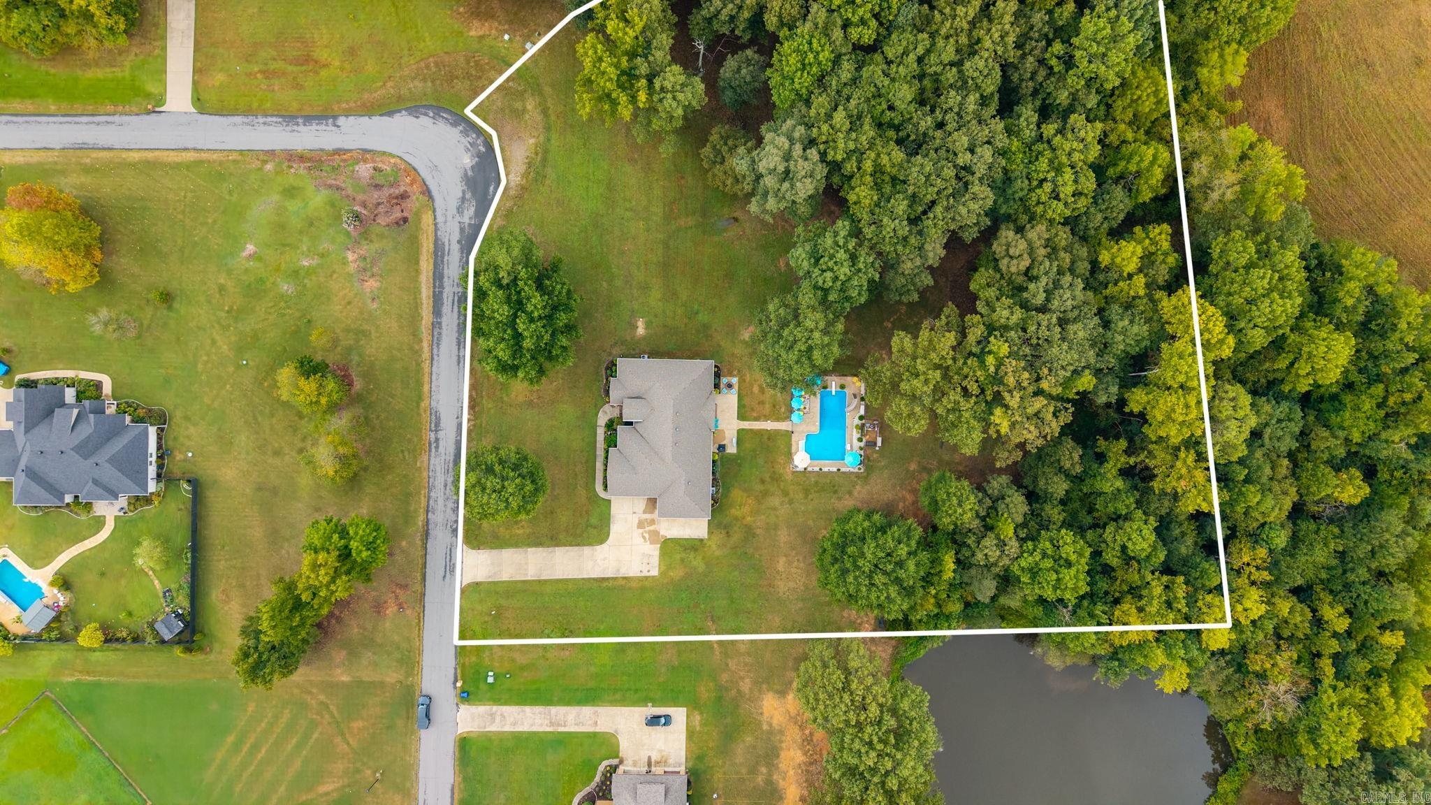 26 Gloria Drive Property Photo 6