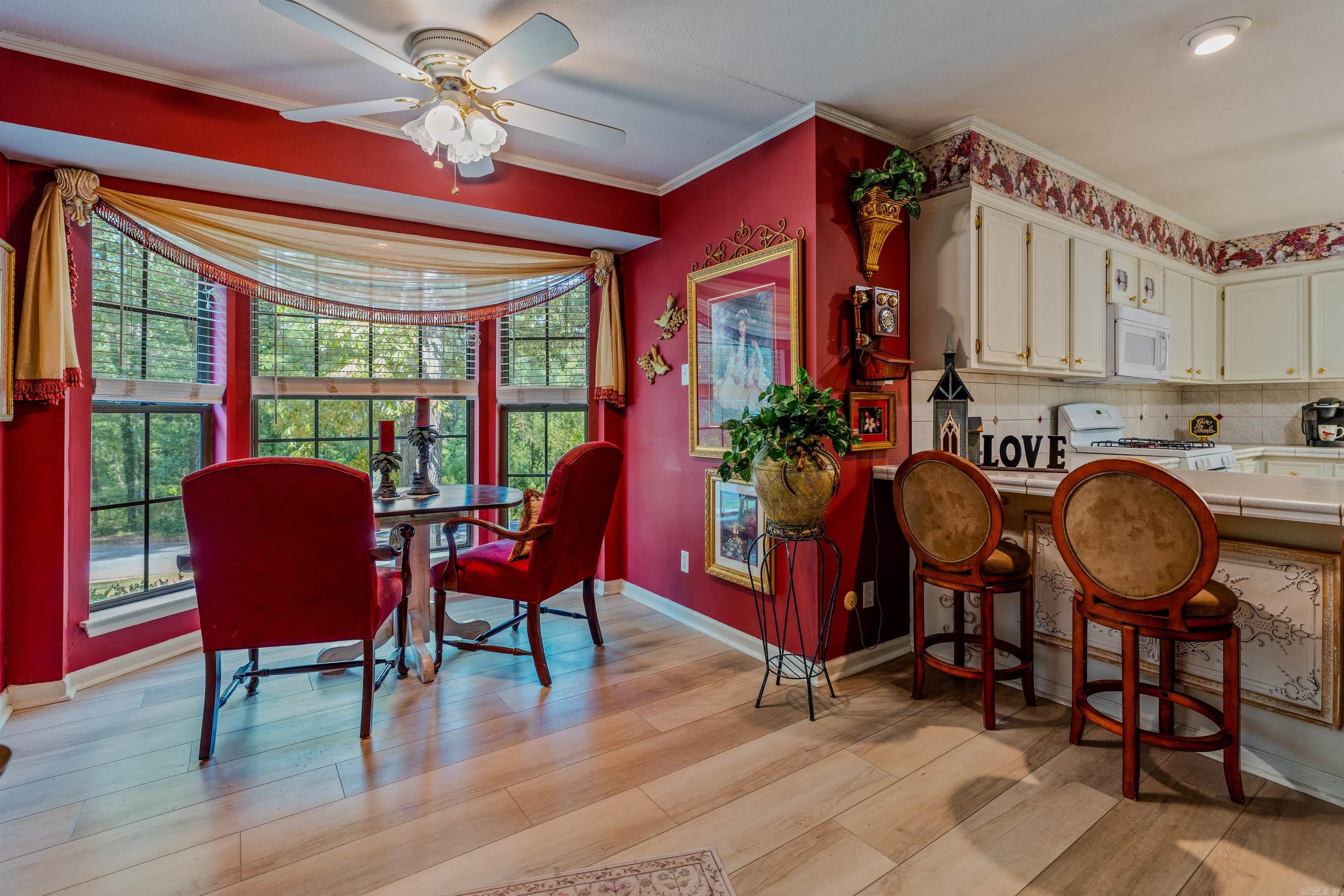 8901 Dawn Drive Property Photo 14