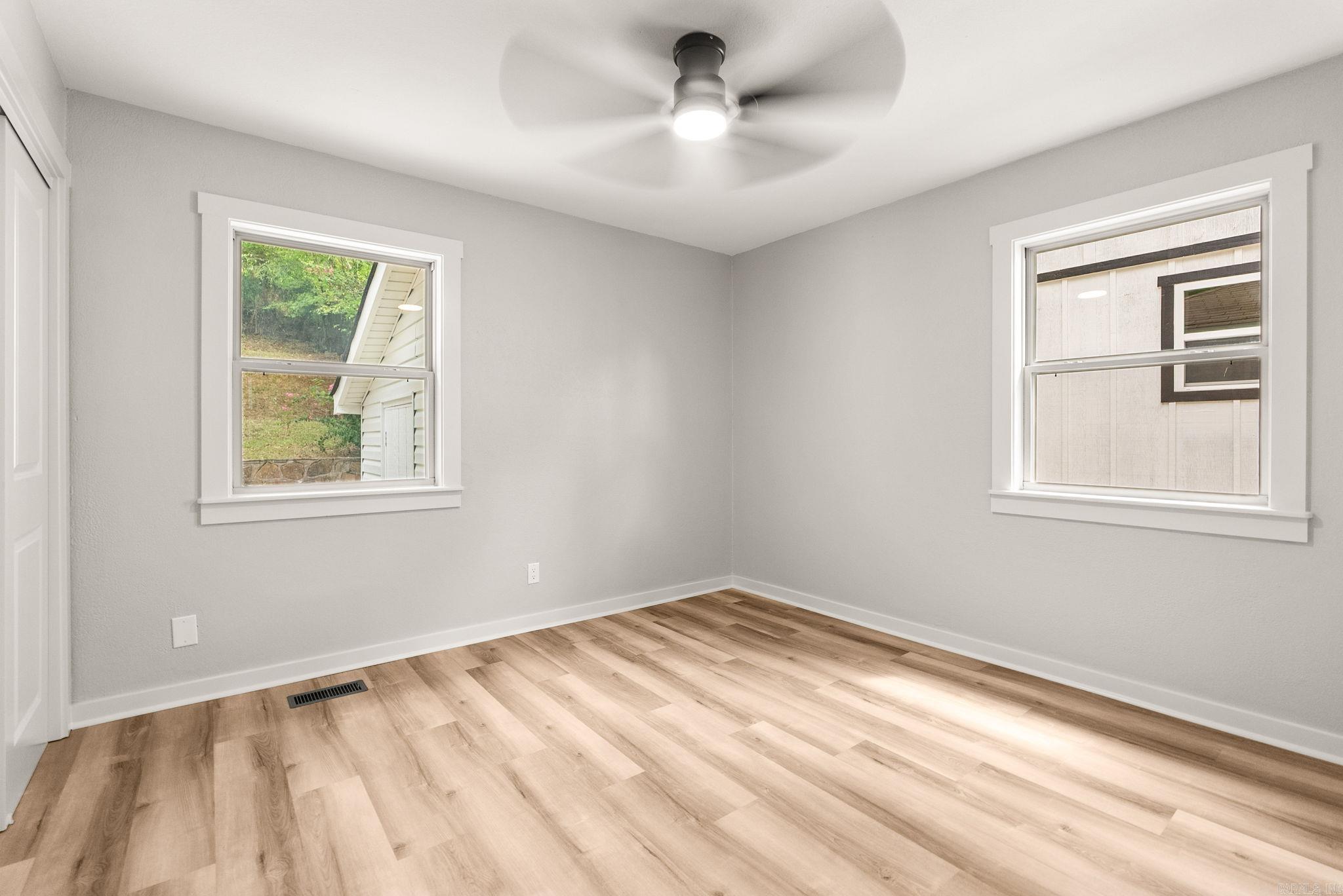 4410 Maple St Property Photo 27