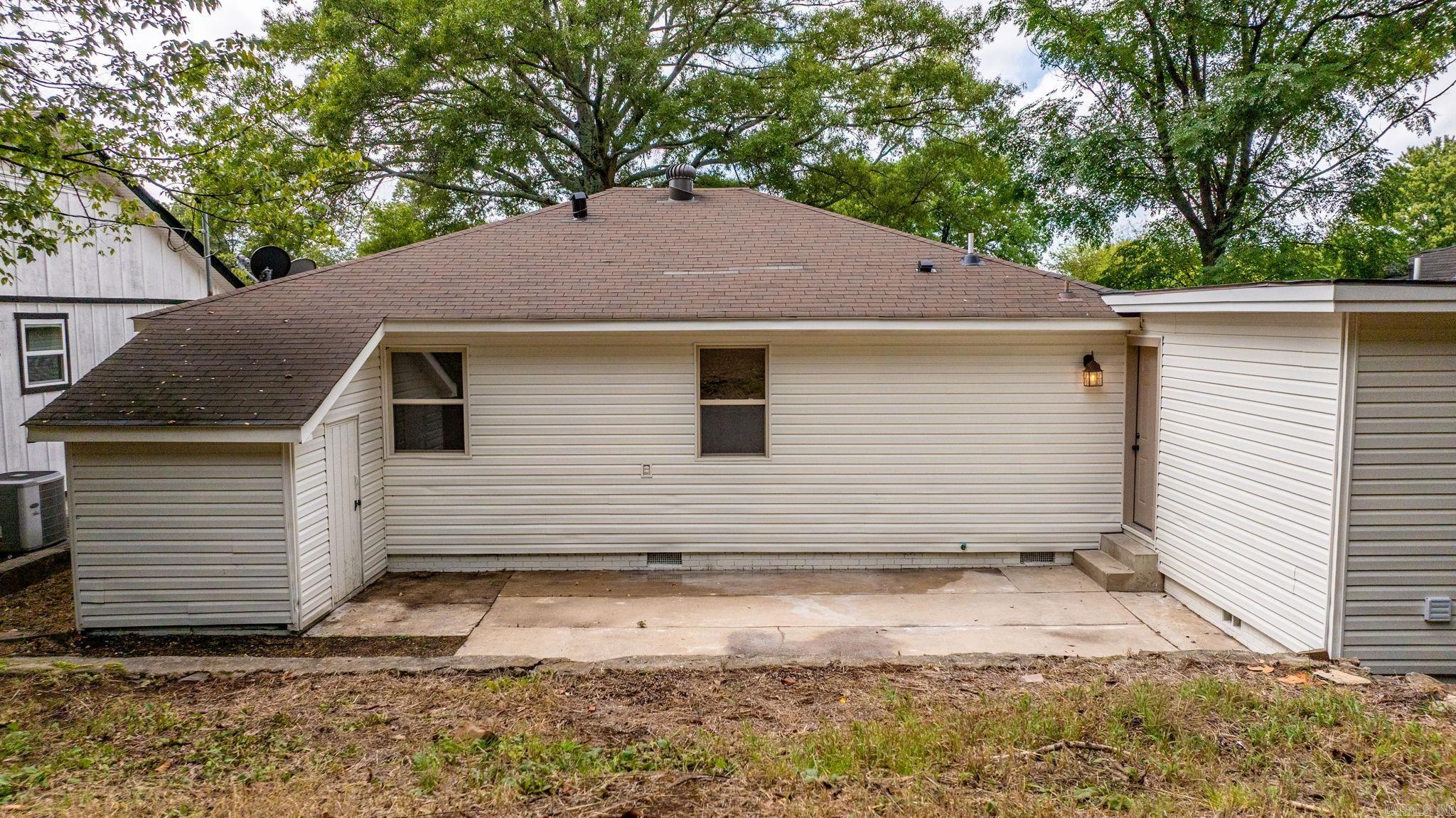 4410 Maple St Property Photo 34