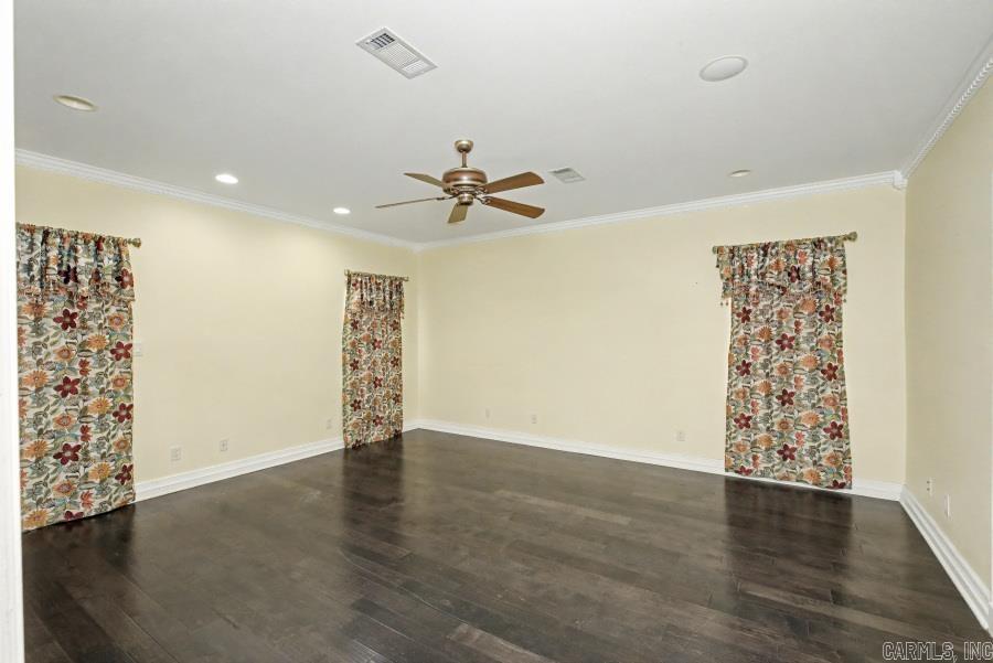145 Grizzly Bear Drive Property Photo 4