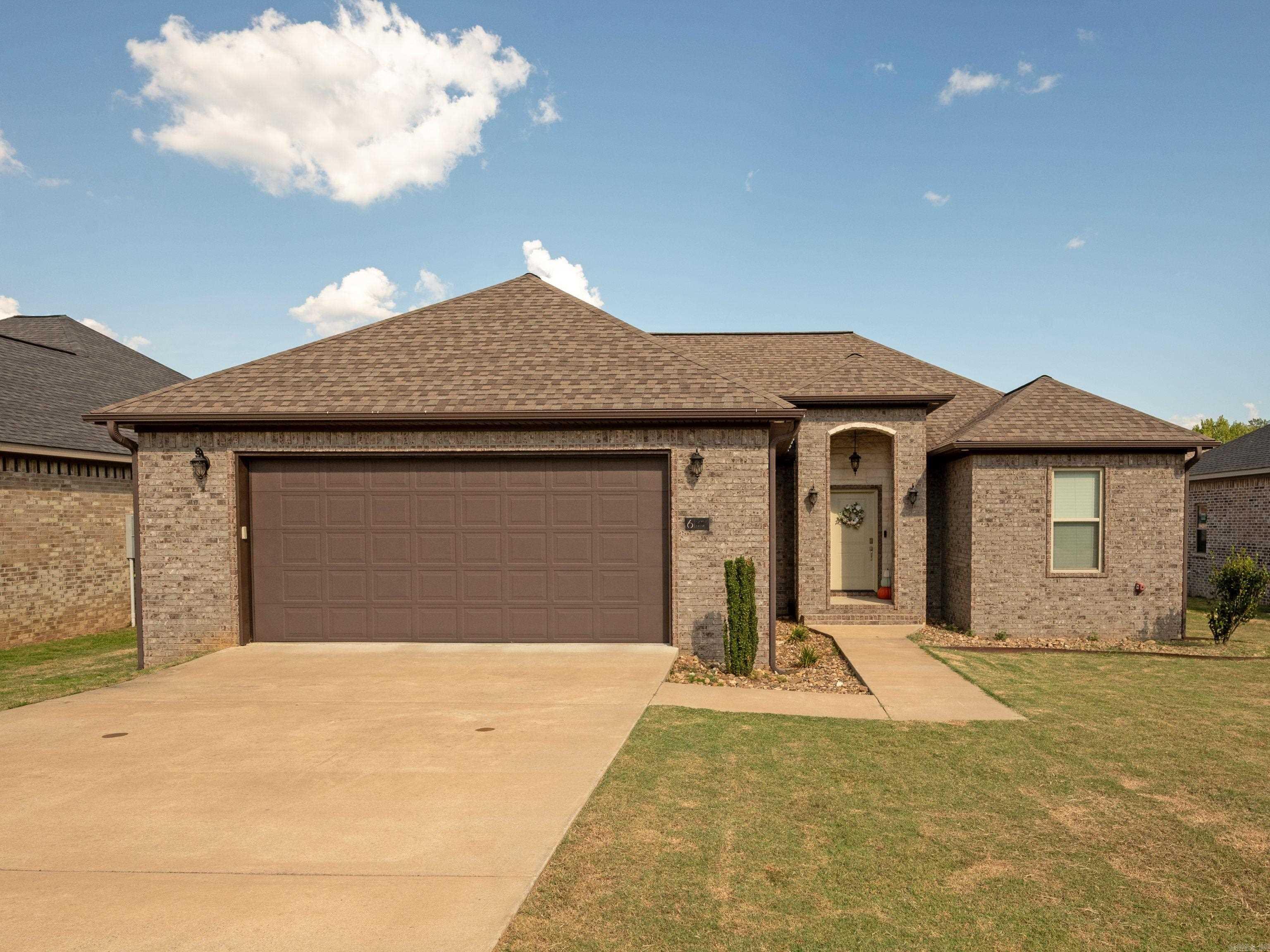 6 Sayde Lane Property Photo 1