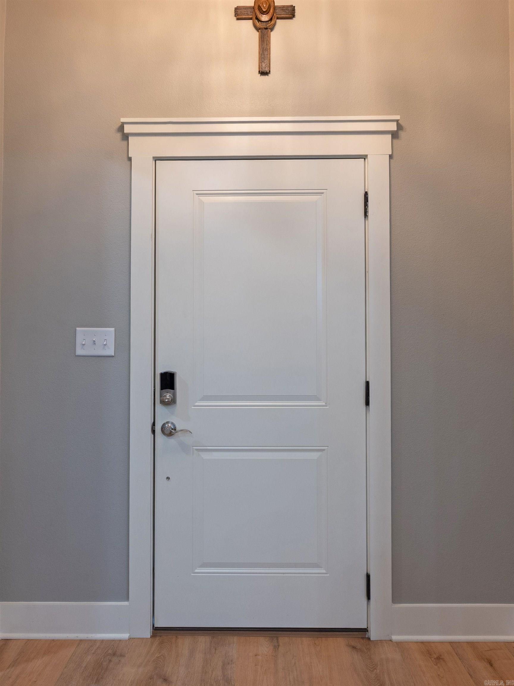 6 Sayde Lane Property Photo 3