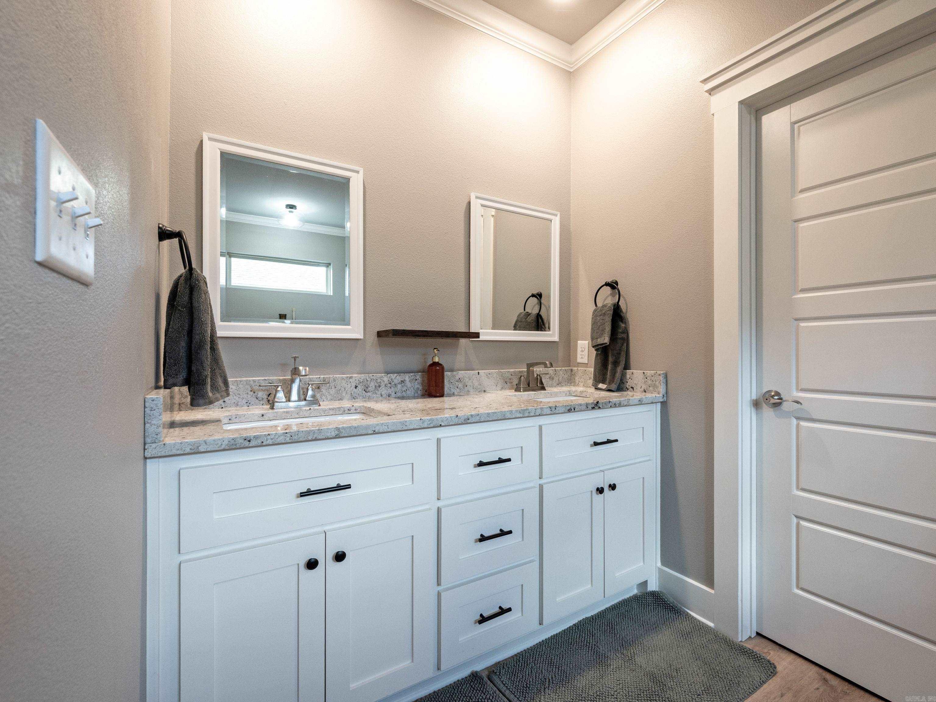 6 Sayde Lane Property Photo 24