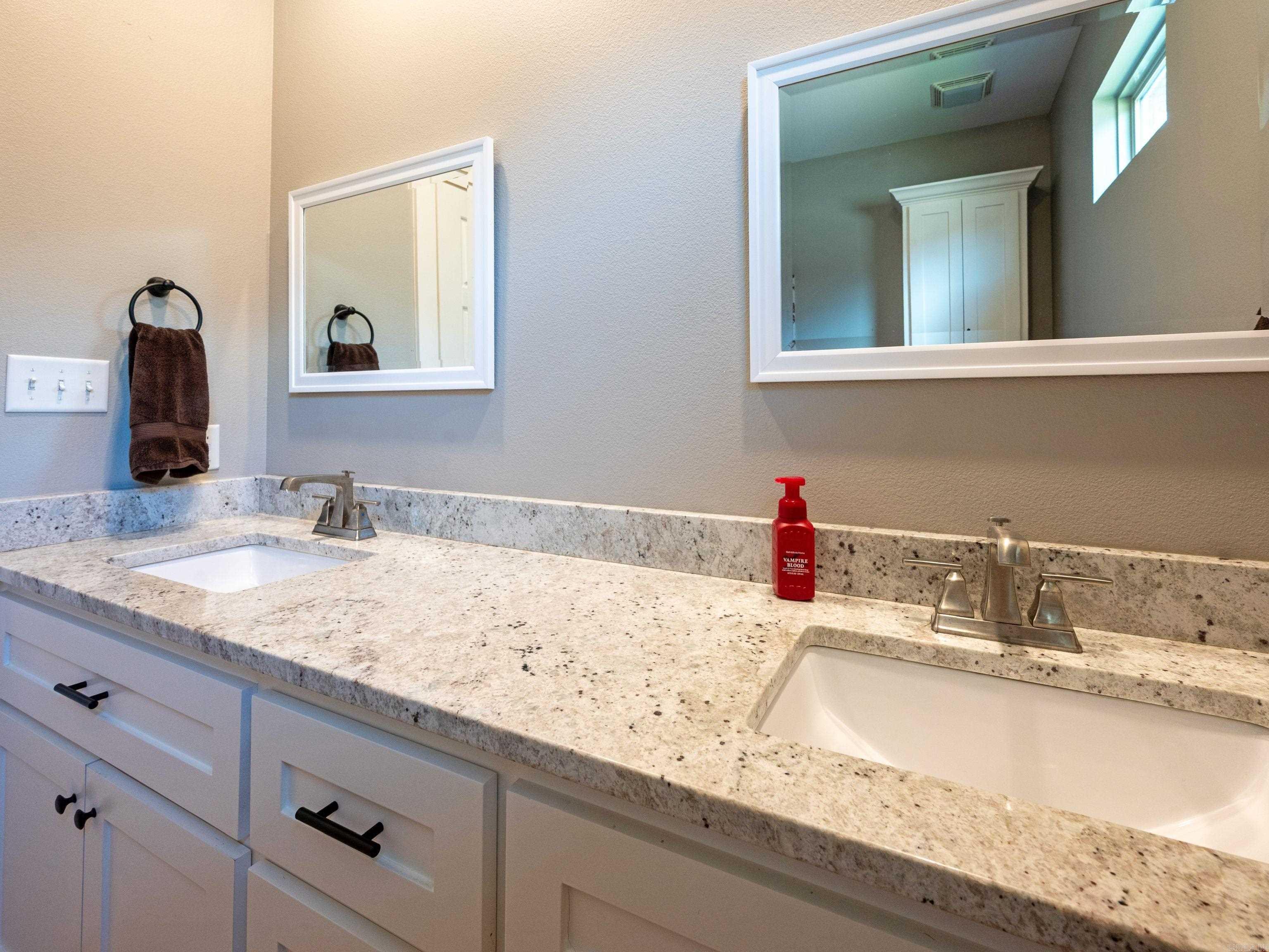 6 Sayde Lane Property Photo 32