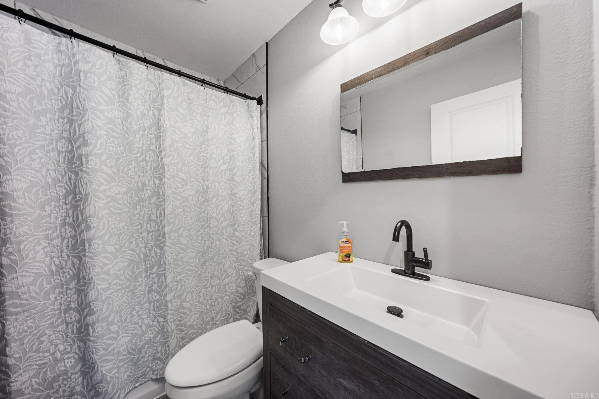 1816 Whitehaven Drive Property Photo 15