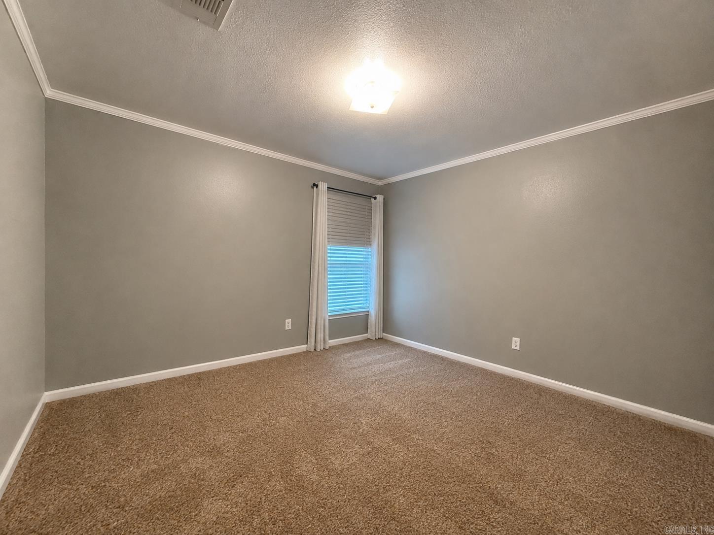 517 W Fifth St Street Property Photo 5