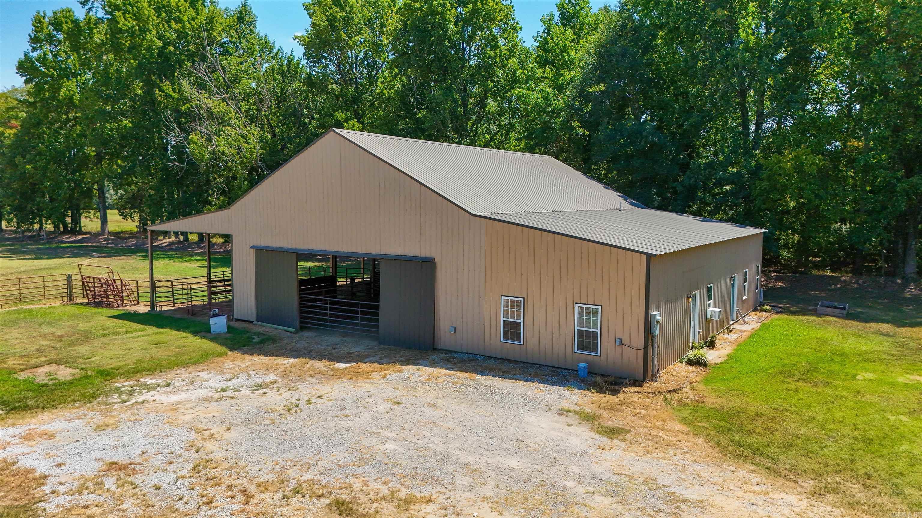 20158 Distress Creek Road Property Photo 3