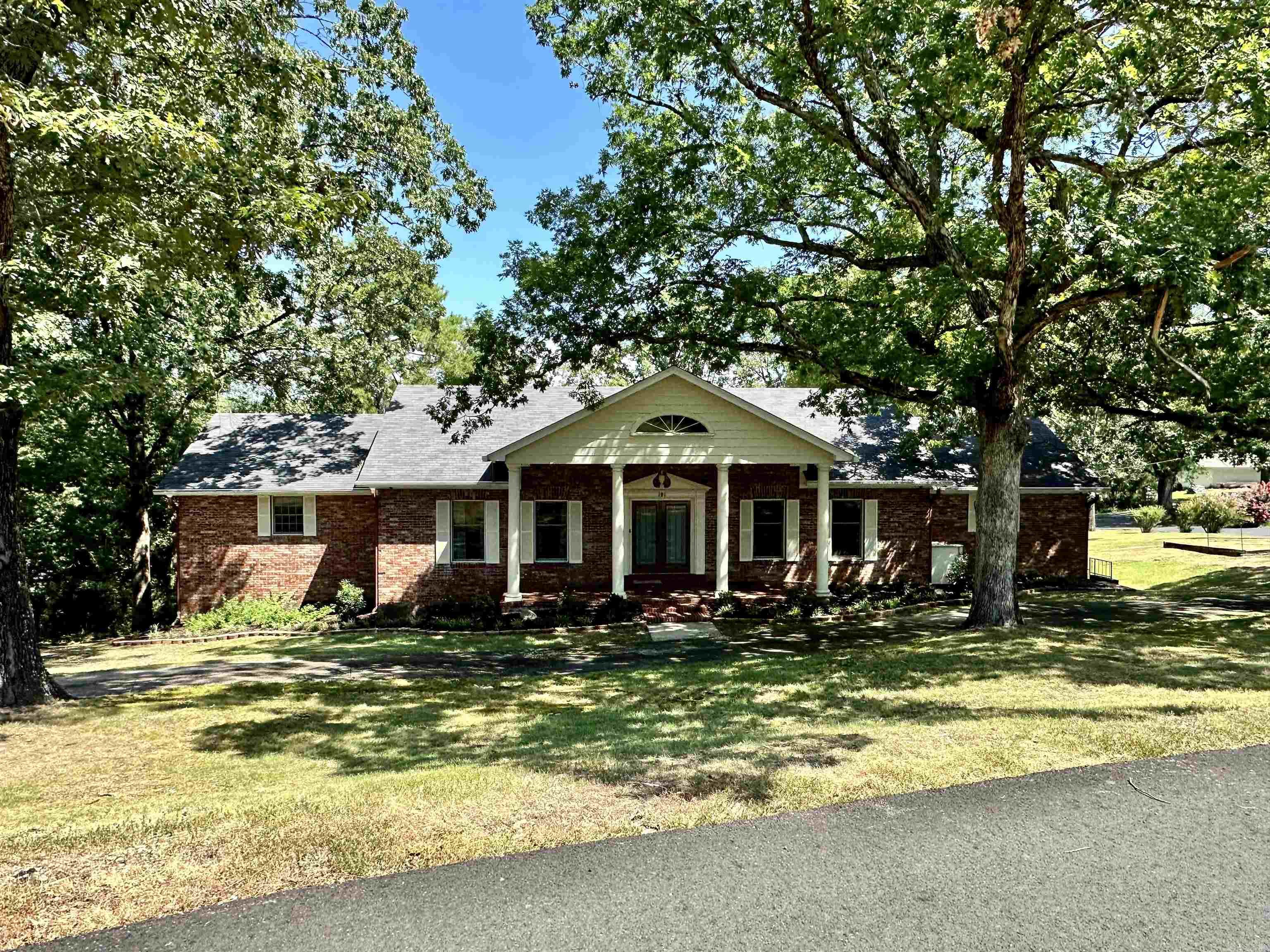 191 Taylor Place Property Photo 1
