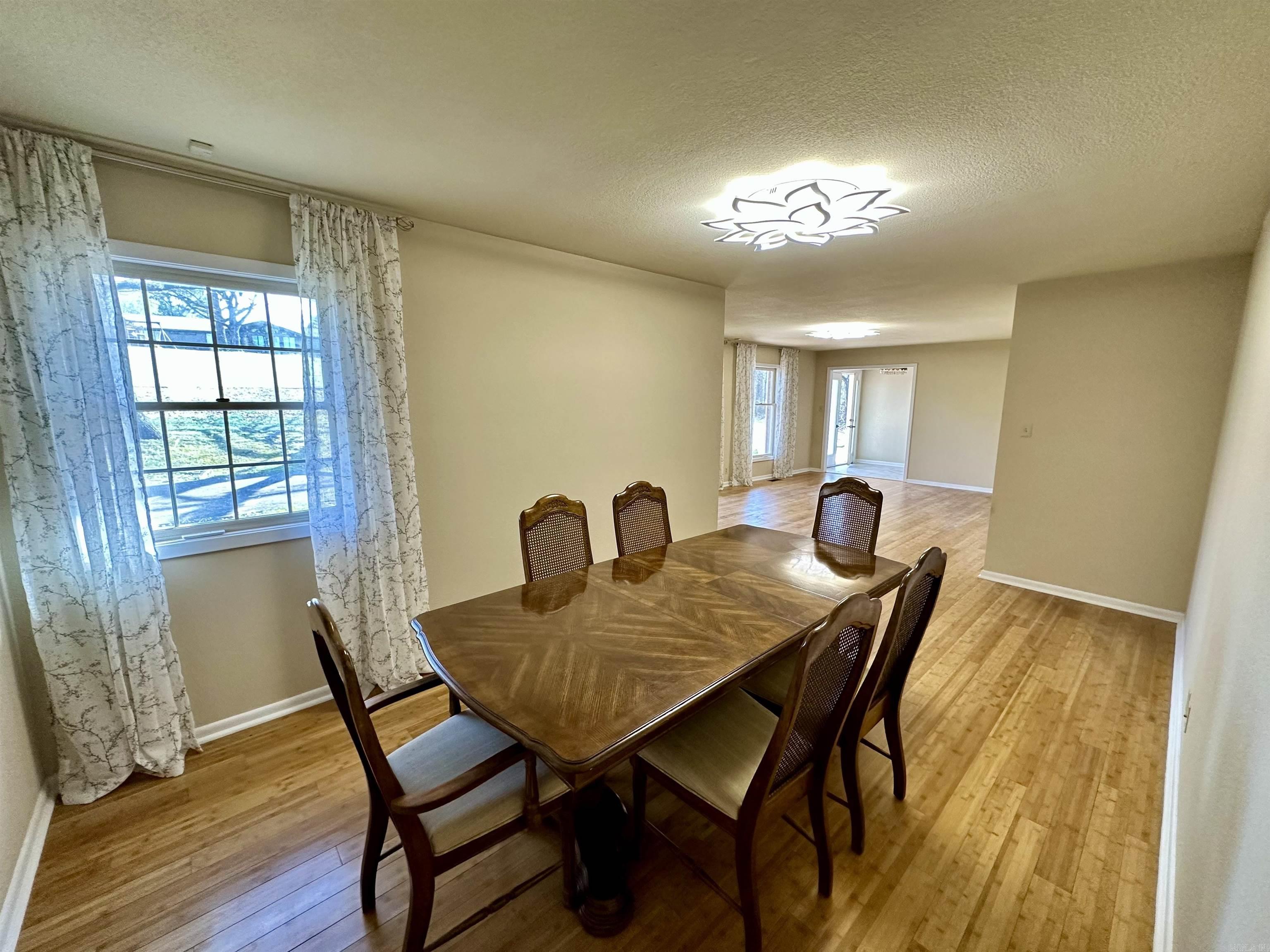 191 Taylor Place Property Photo 6