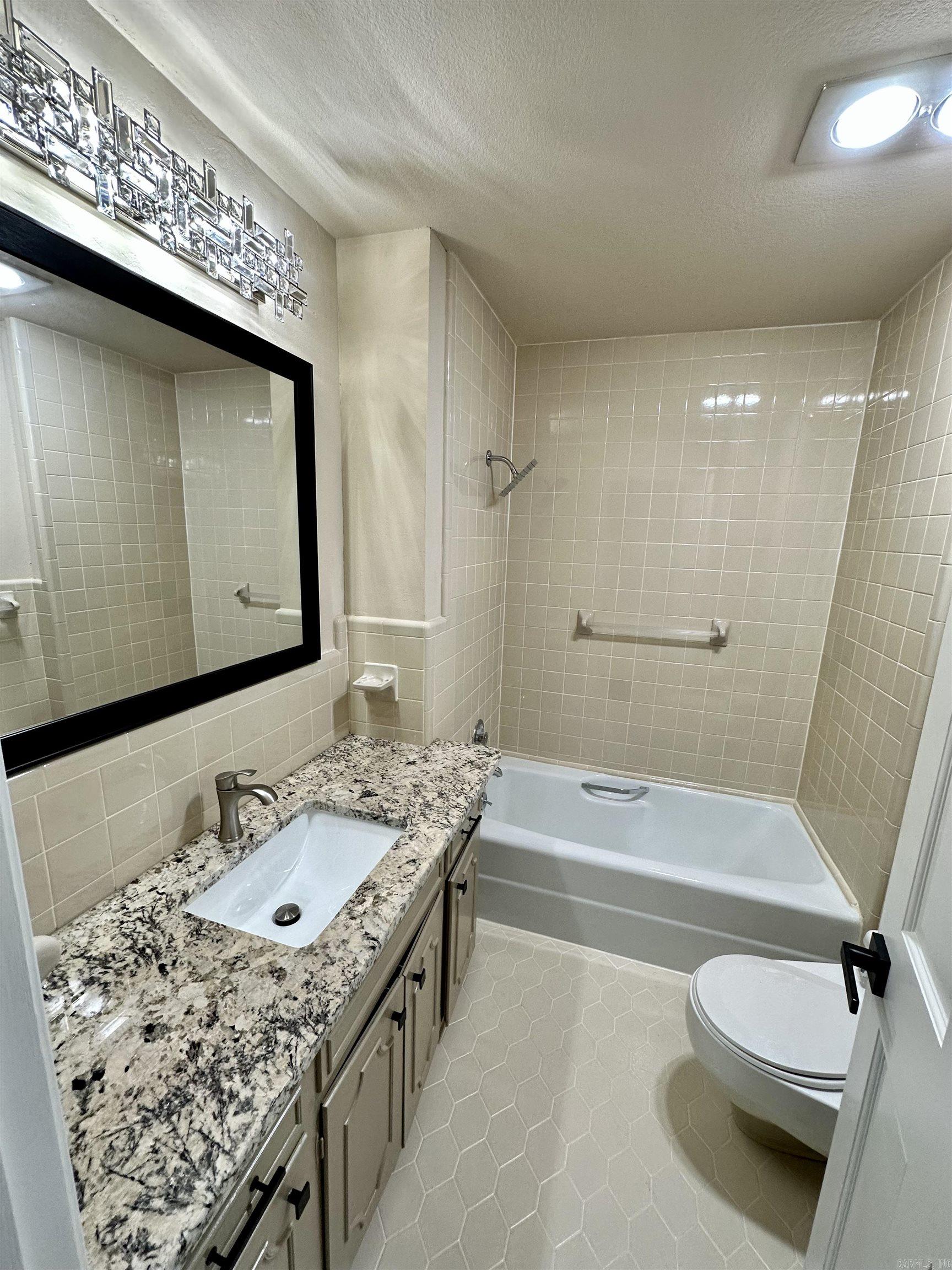 191 Taylor Place Property Photo 21