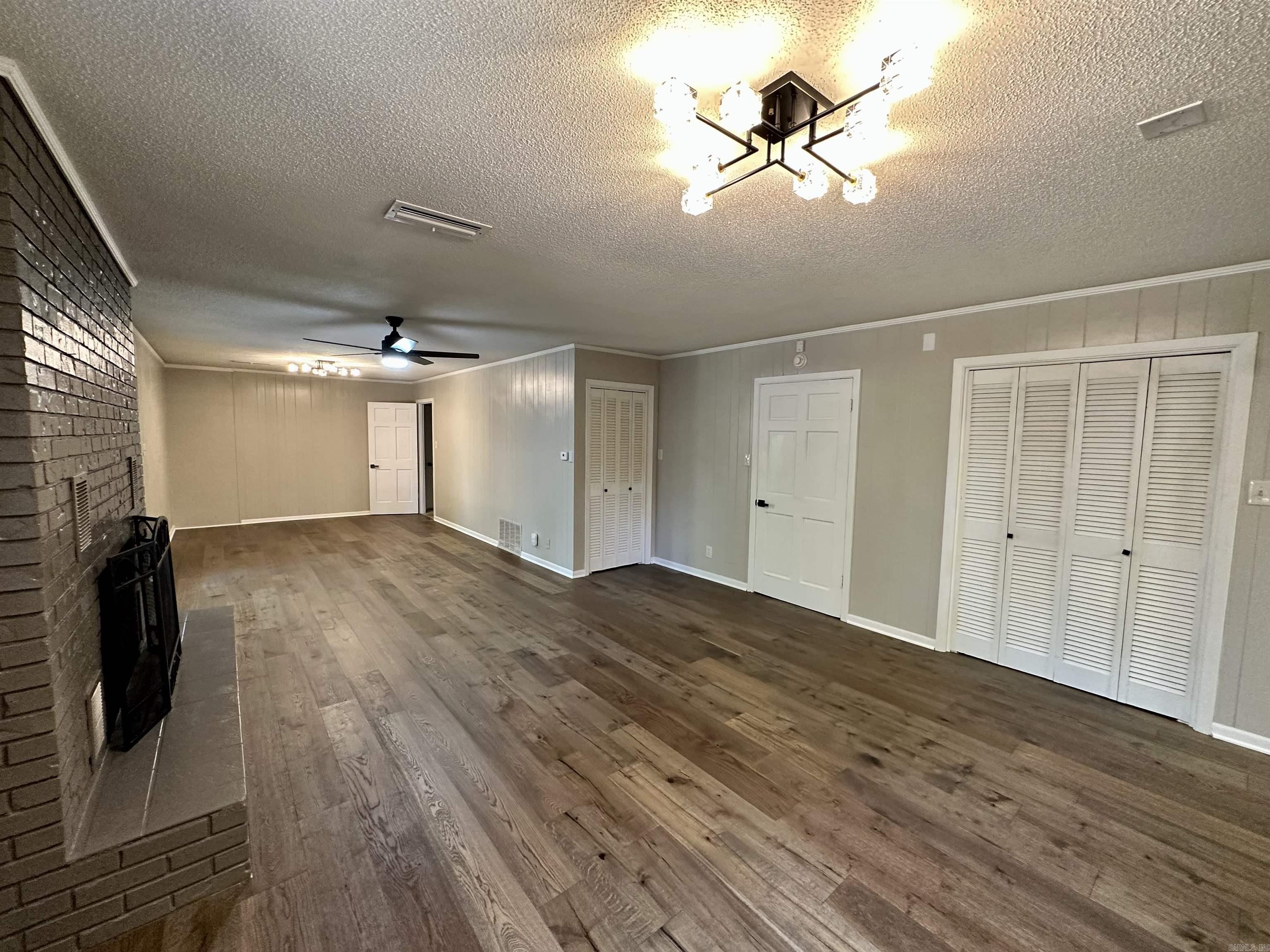 191 Taylor Place Property Photo 32