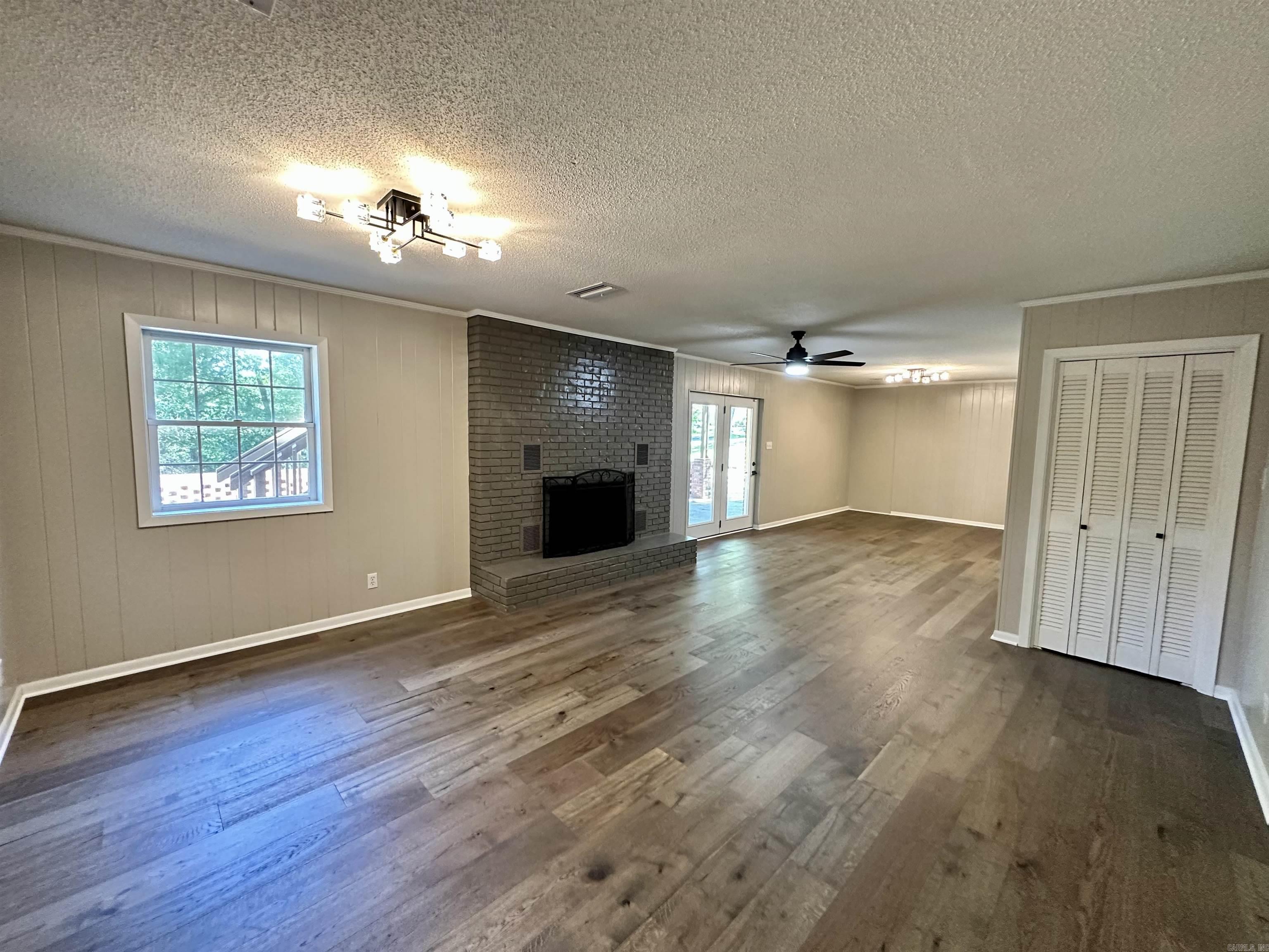 191 Taylor Place Property Photo 33