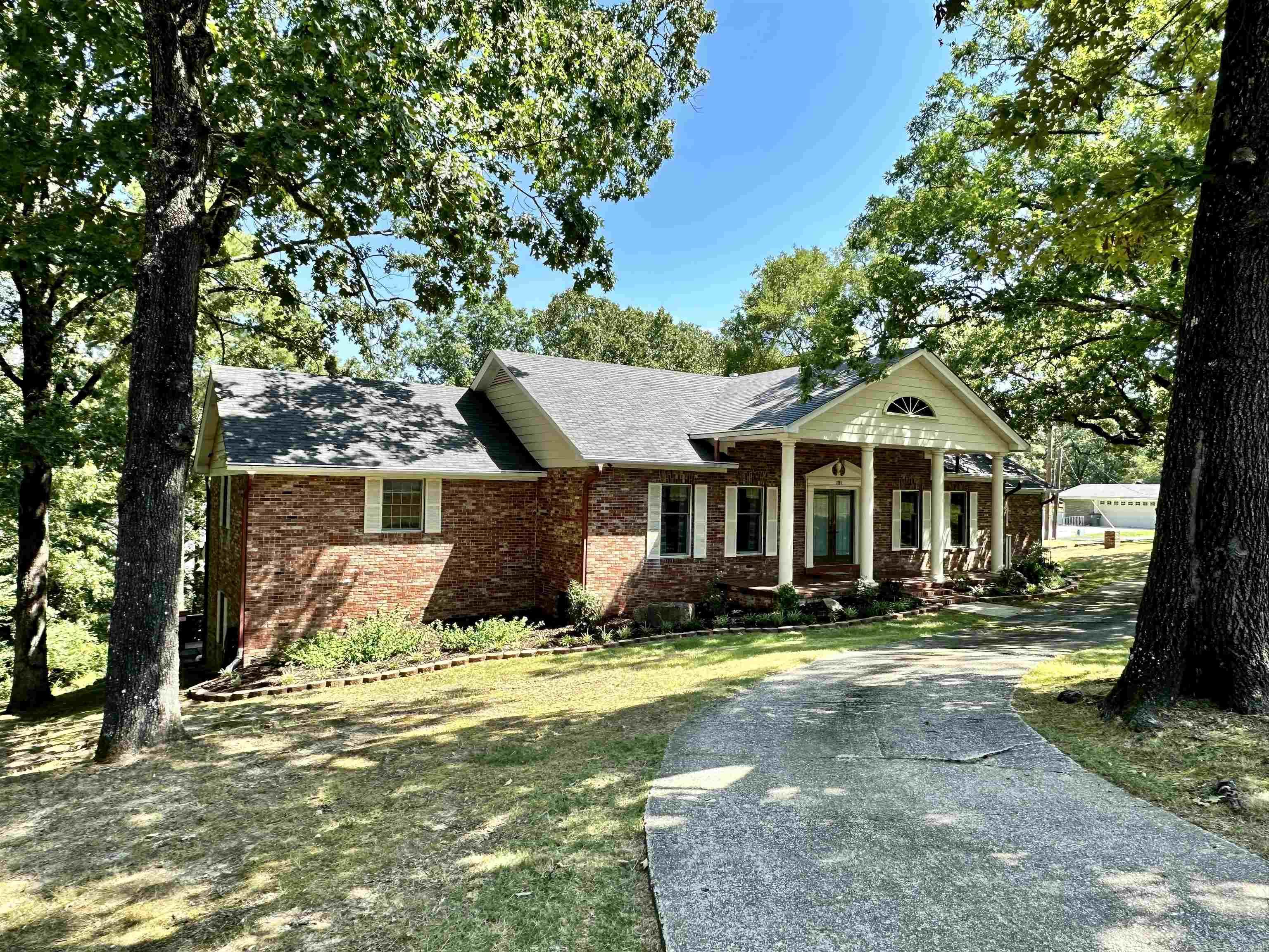 191 Taylor Place Property Photo 46
