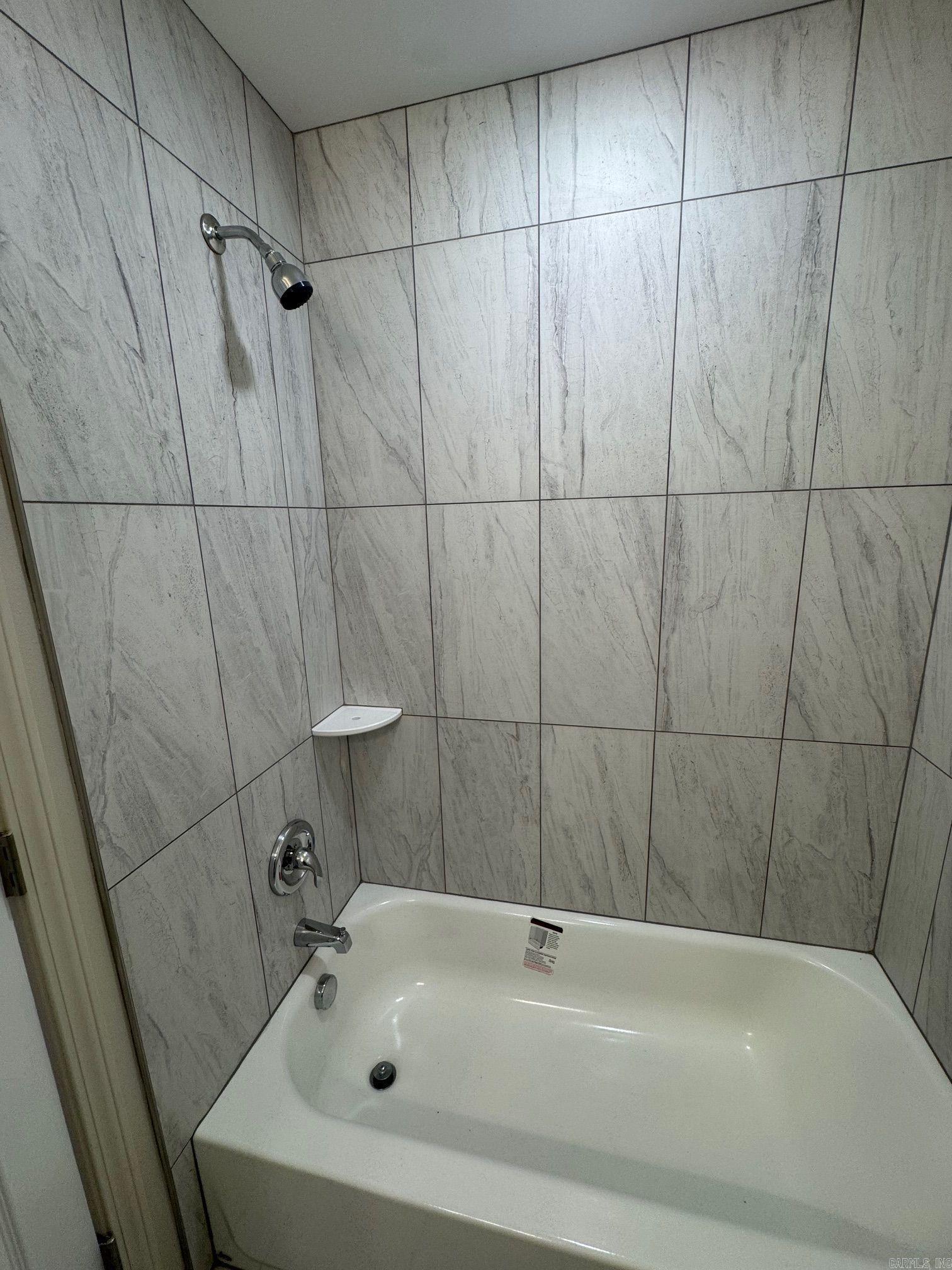 1224 School Street Property Photo 6