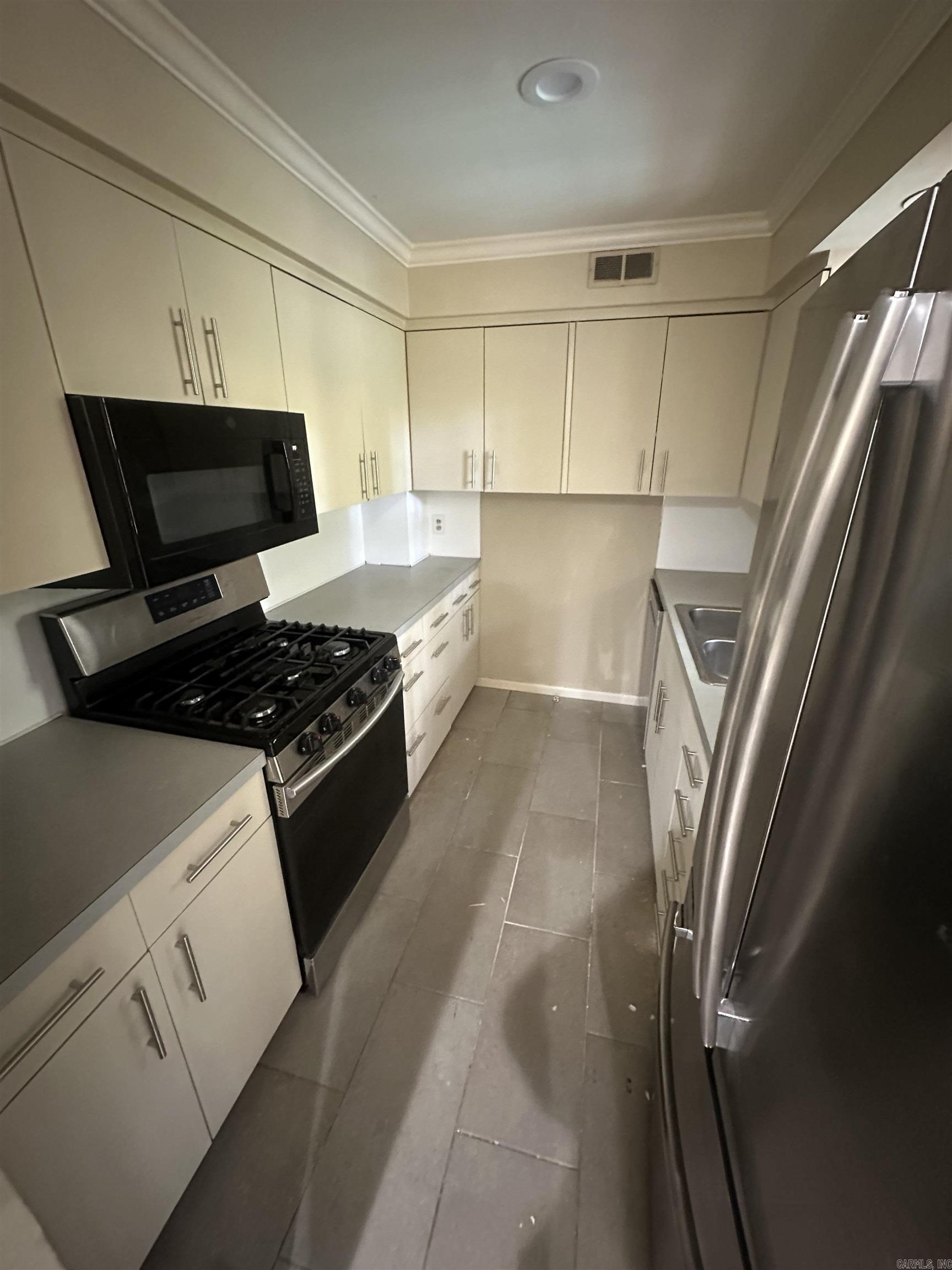 4119 C Street Property Photo 4