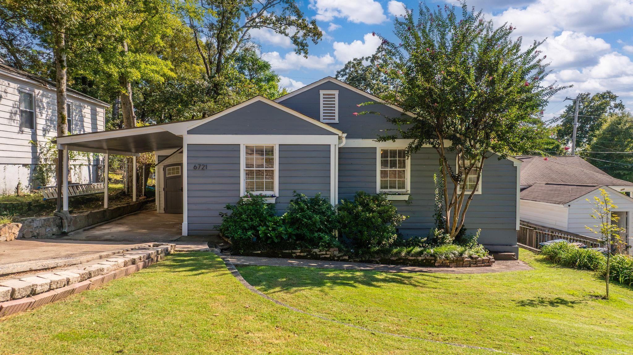 6721 Longwood Road Property Photo 1