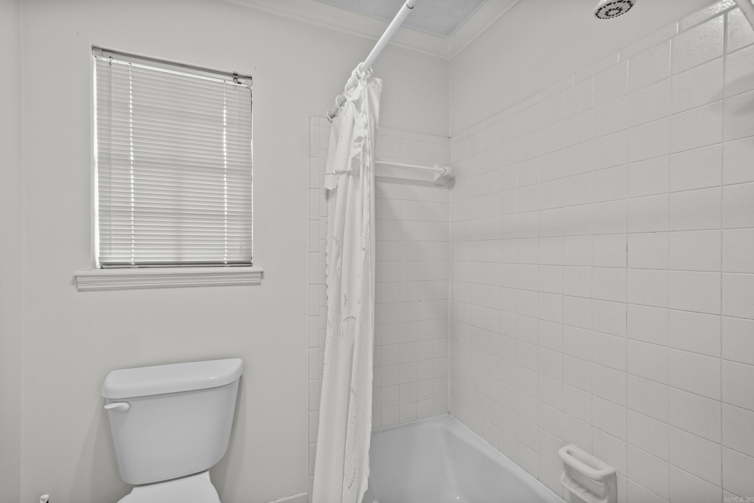 5301 Randolph Property Photo 28