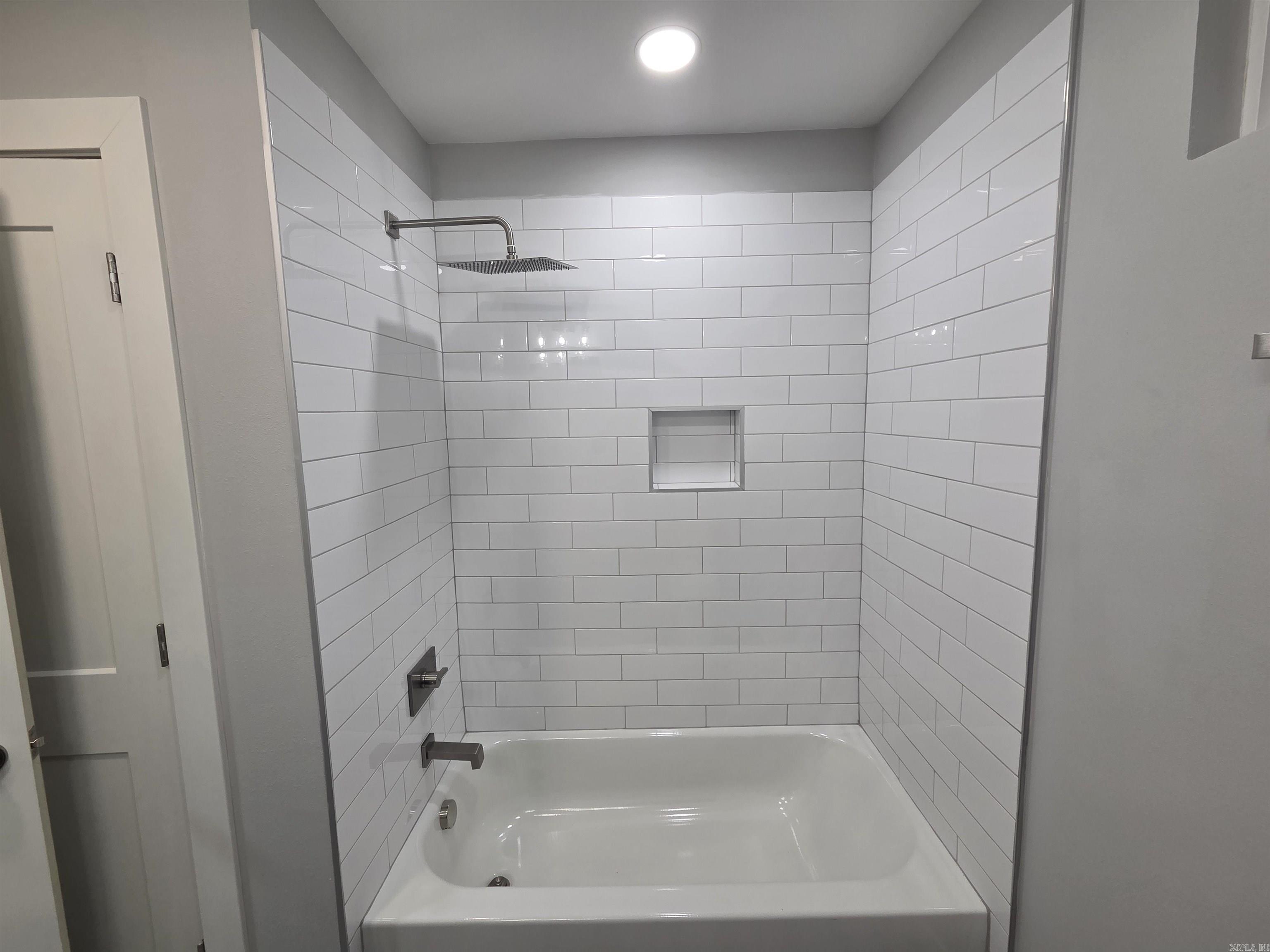 305 Thomas Circle Property Photo 19